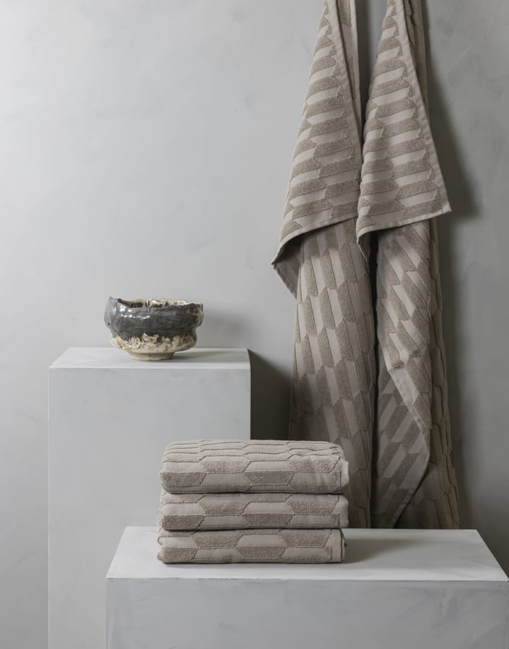 Geo バスタオル 70x133 cm, Sand Mette Ditmer | メッテ ディトマー