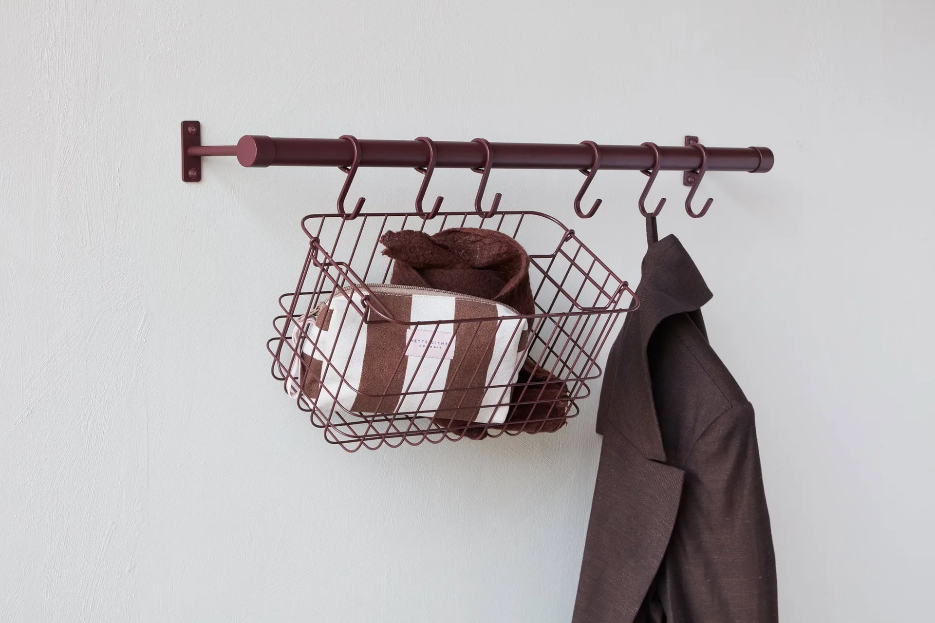 Hang-it 洋服ラック, Red, 11x70x5.5 cm Mette Ditmer | メッテ ディトマー