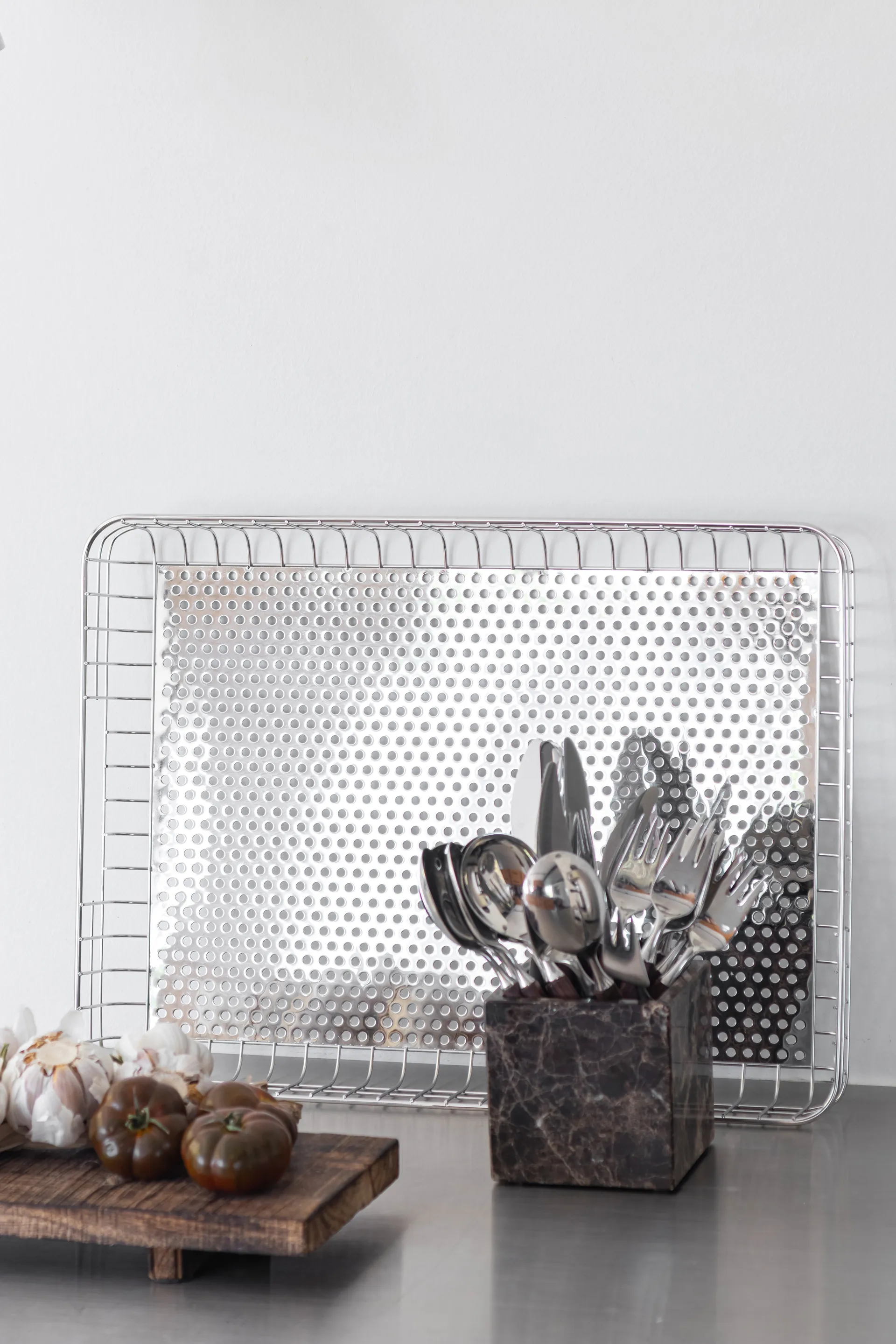 Lift トレイ 33.5x45.5 cm, Chrome Mette Ditmer | メッテ ディトマー