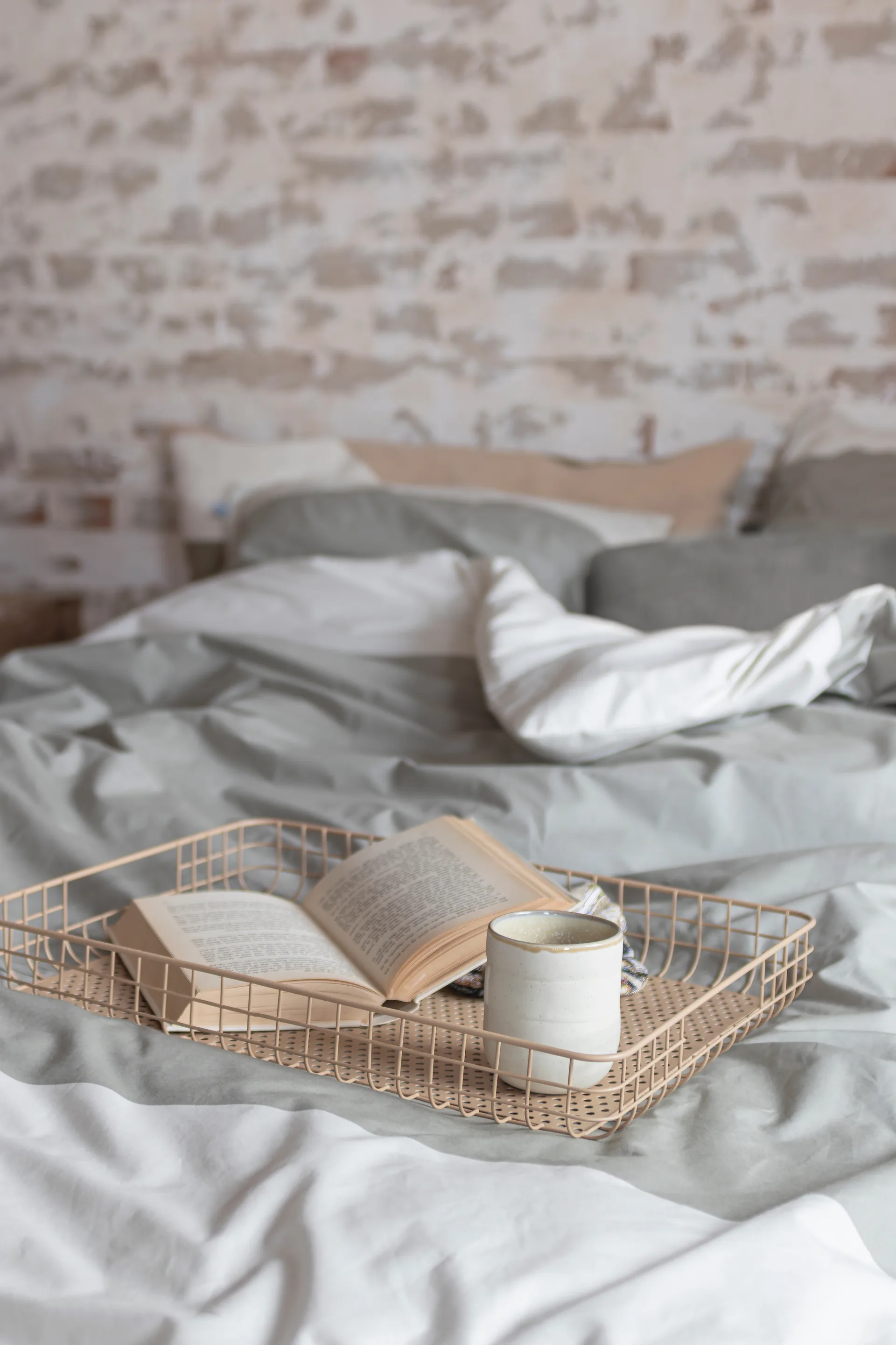 Lift サービングトレイ 33.5x45.5 cm, Sand Mette Ditmer | メッテ ディトマー