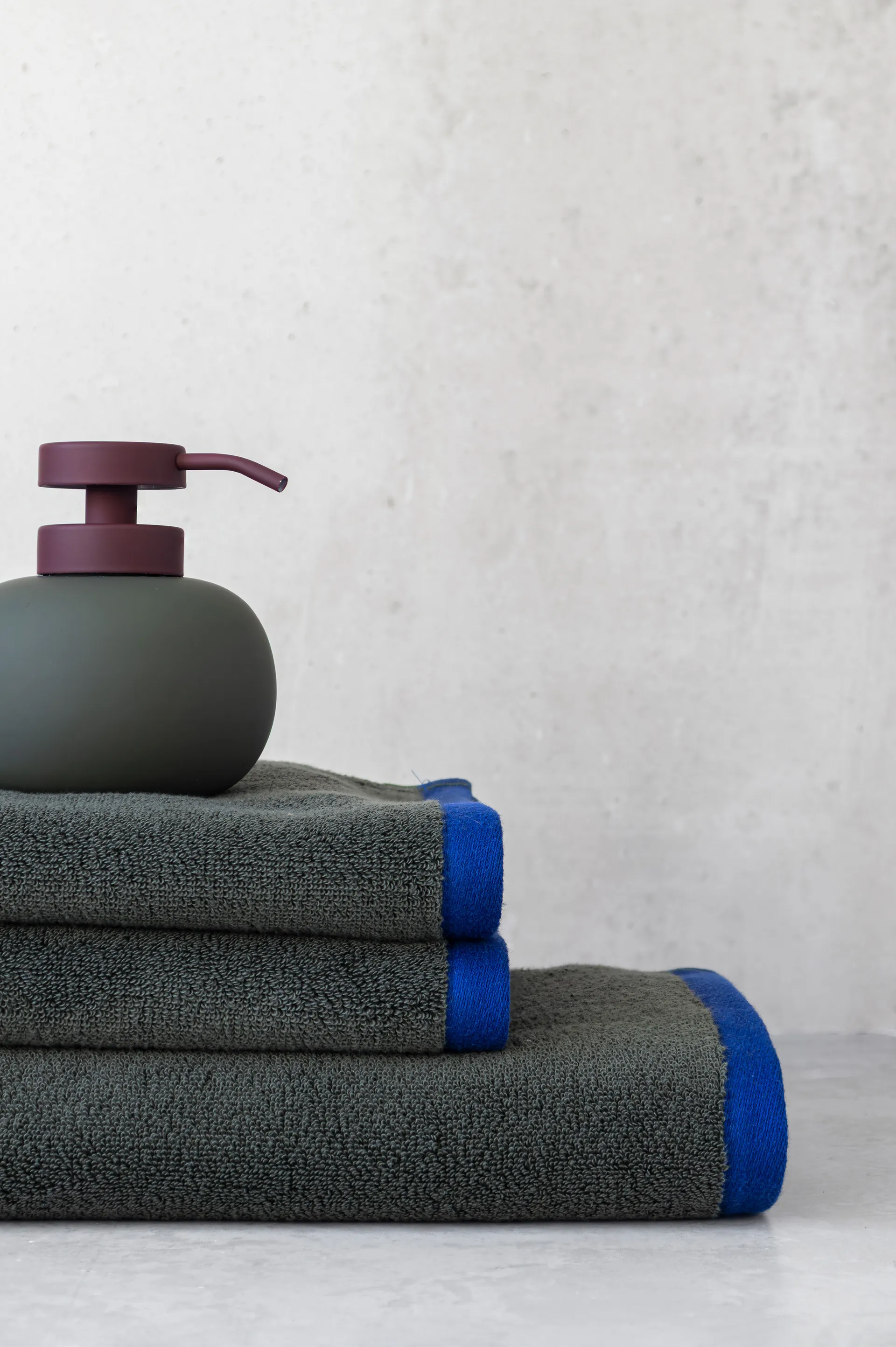 Lotus play ソースポンプ ロー ポンプヘッド2個付き, Dark olive Mette Ditmer | メッテ ディトマー