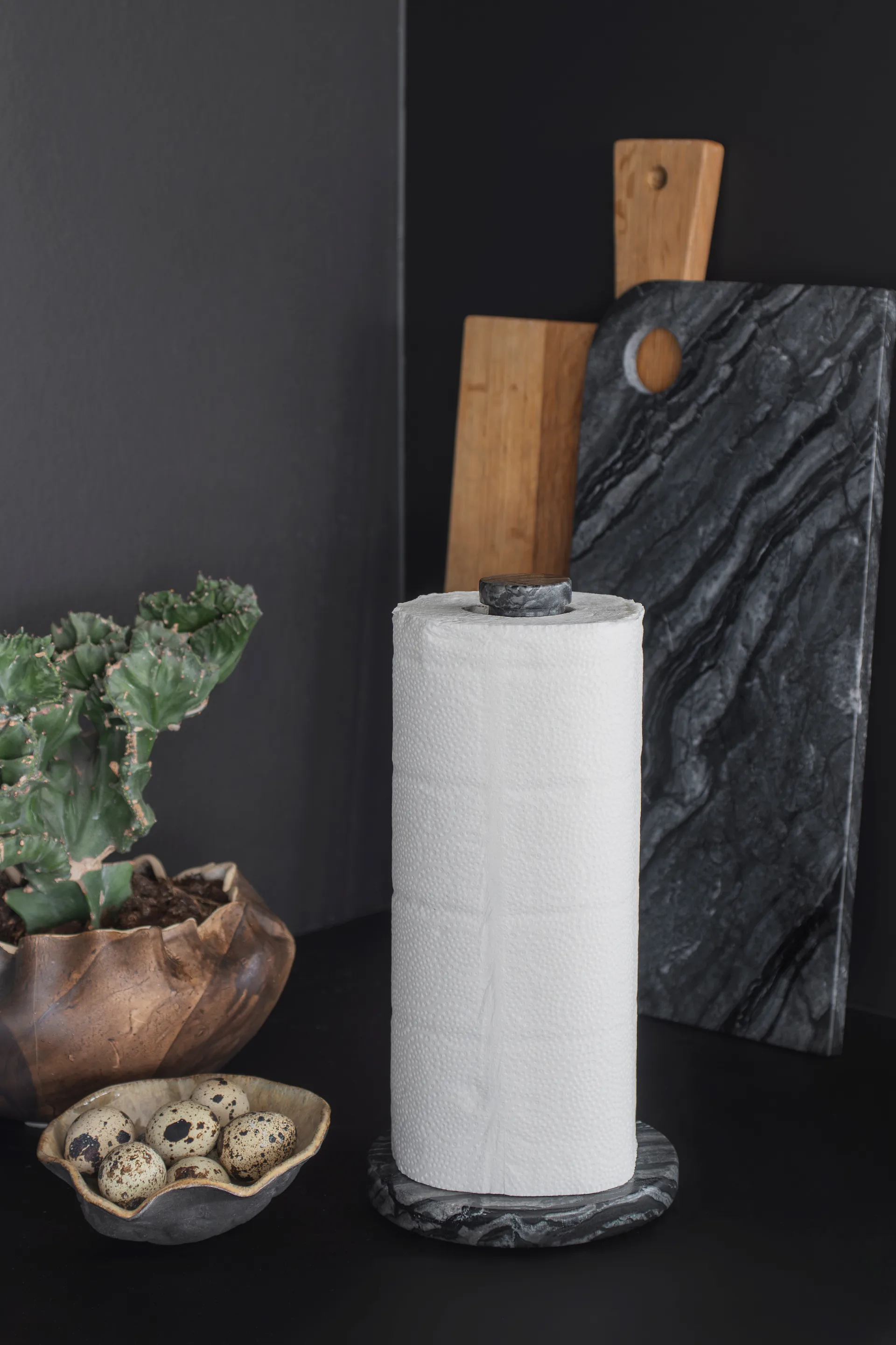 Marble キッチンペーパーホルダー, Black-grey Mette Ditmer | メッテ ディトマー
