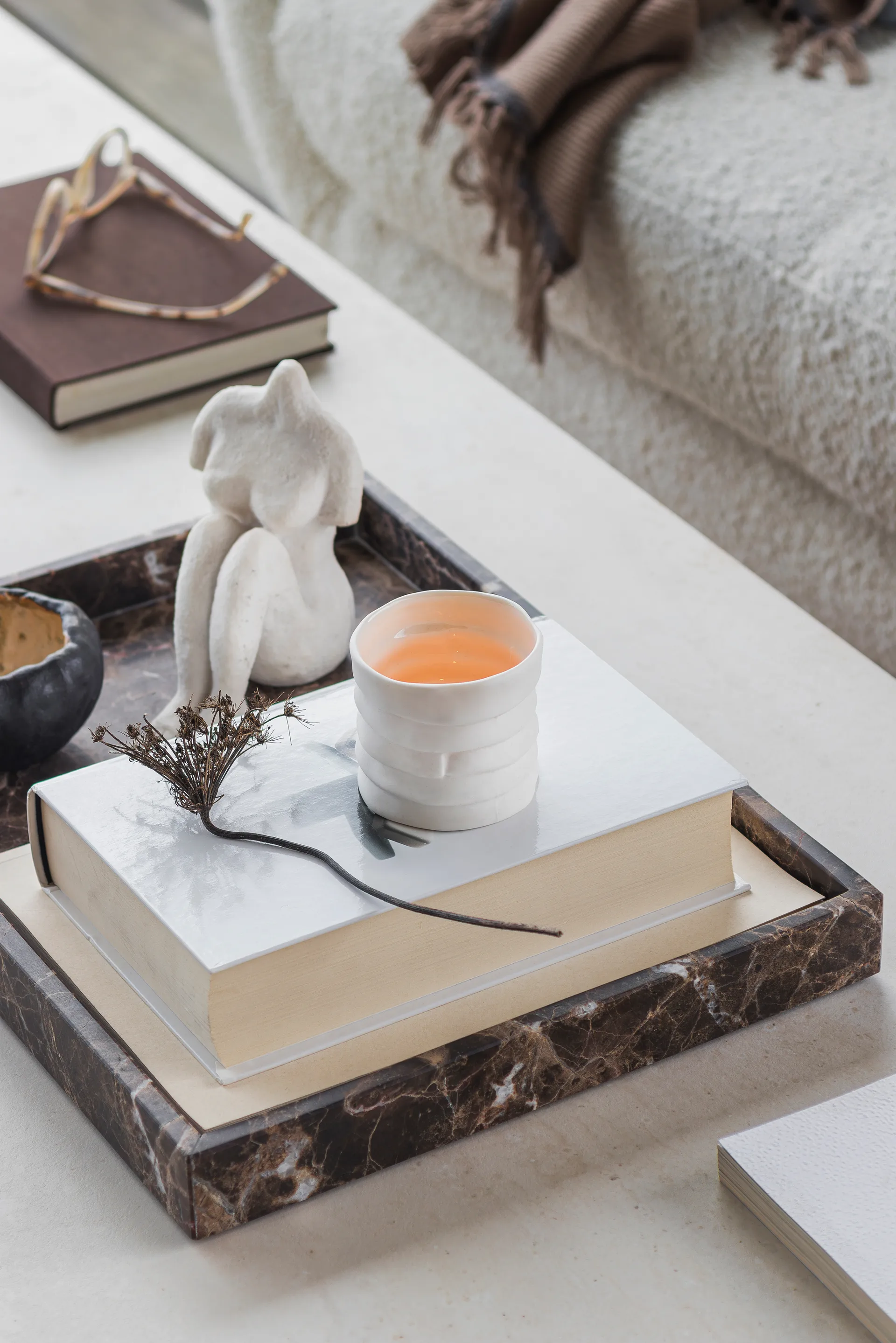 Marble デコレーショントレイ large 30x40 cm, Brown Mette Ditmer | メッテ ディトマー
