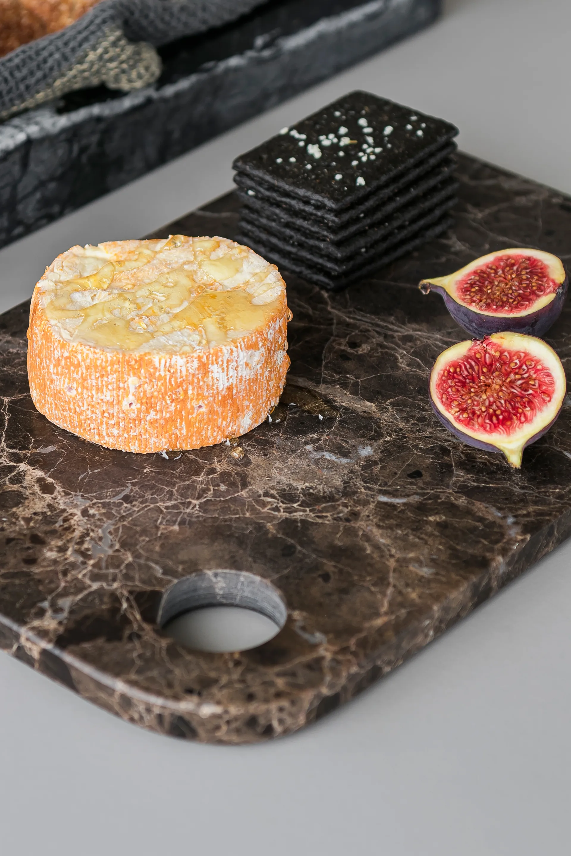 Marble サービングトレイ medium 20x30 cm, Brown Mette Ditmer | メッテ ディトマー