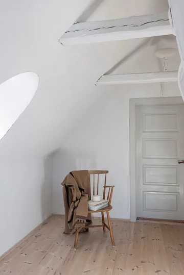 Shadow スローブランケット - Latte-black, 130x175 cm - Mette Ditmer | メッテ ディトマー