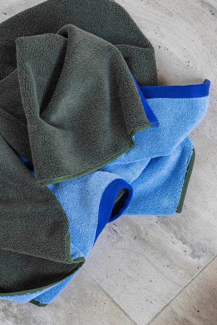 Soft バスタオル 70x133 cm, Dark olive-light blue Mette Ditmer | メッテ ディトマー