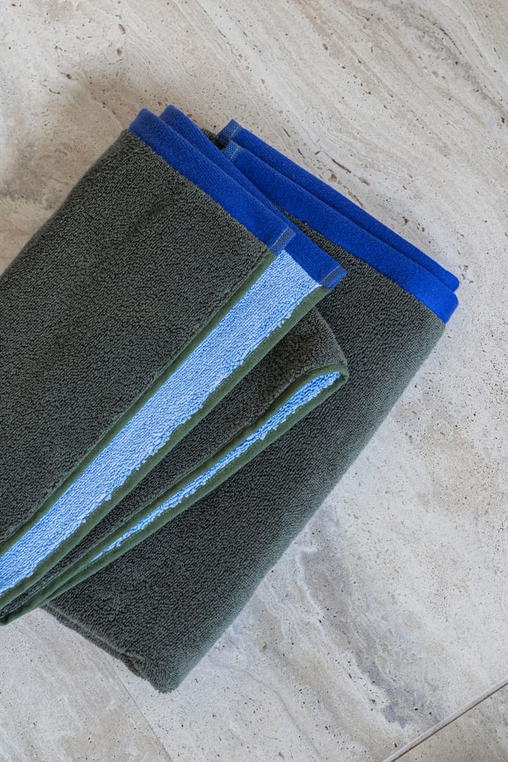 Soft バスタオル 70x133 cm, Dark olive-light blue Mette Ditmer | メッテ ディトマー
