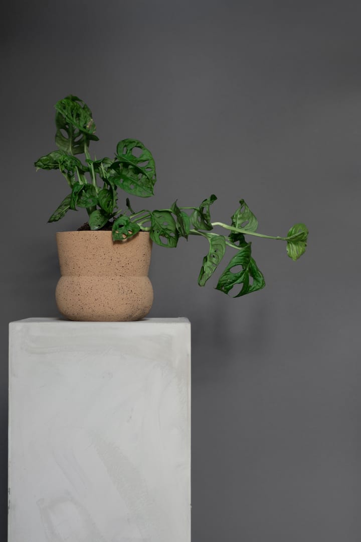 Stone 植木鉢 Ø17 cm, Ochre Mette Ditmer | メッテ ディトマー