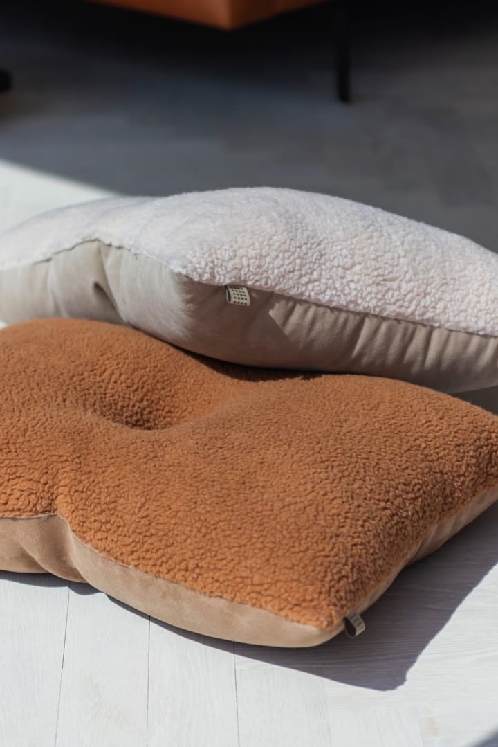 Teddy クッション 45x60 cm, Bronze-brown Mette Ditmer | メッテ ディトマー
