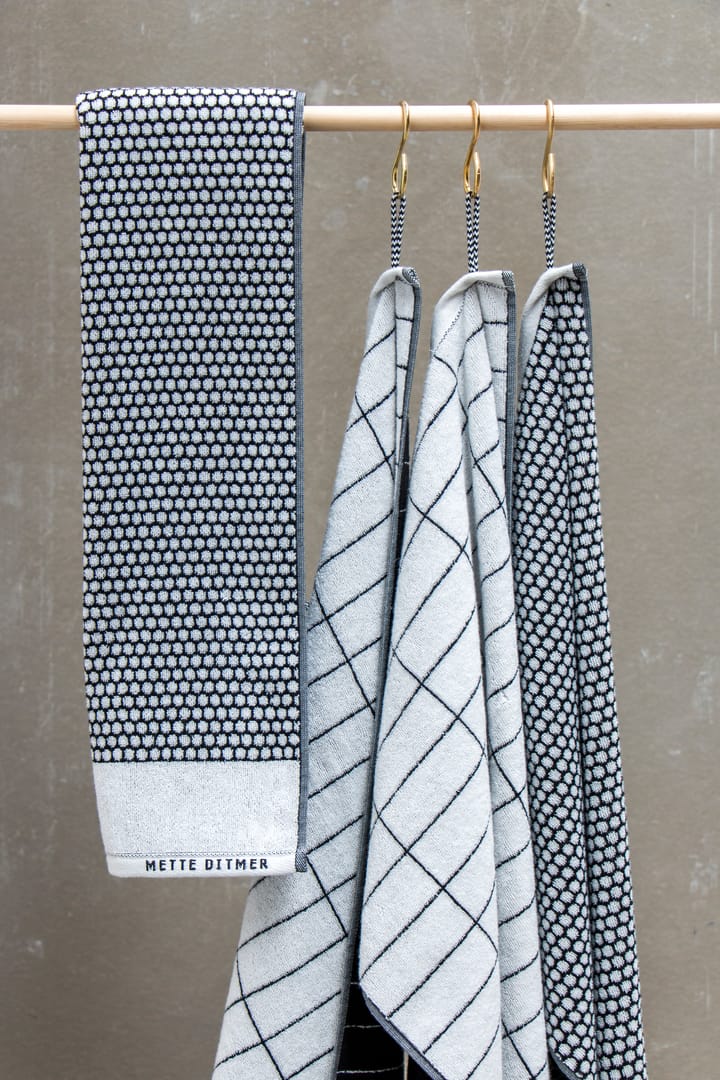 Tile Stone ゲストタオル 38x60 cm 2枚セット, Black-Off-white Mette Ditmer | メッテ ディトマー