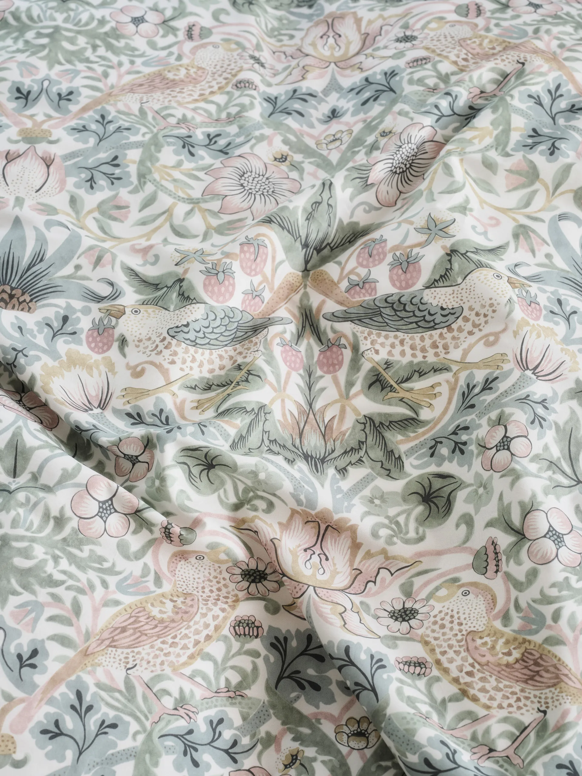 Morris & Co. Strawberry Thief デュベカバー, Green, 150x210 cm Mille Notti