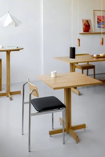 KUMU カフェテーブル - Oiled oak, 60x60 cm - MOEBE | ムーベ
