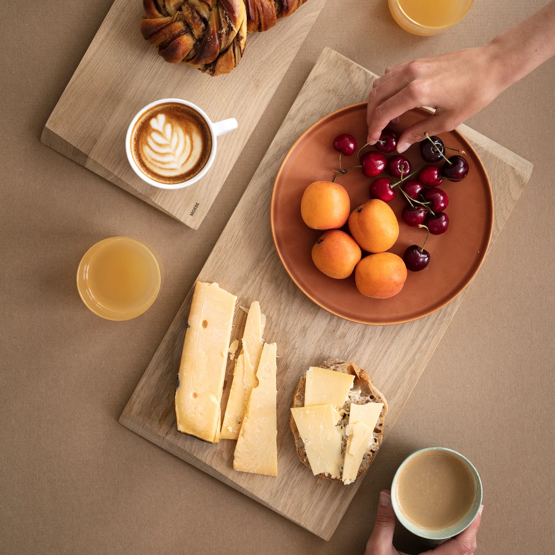 Moebe カッティングボード ラージ 24.7x44 cm, beige MOEBE | ムーベ