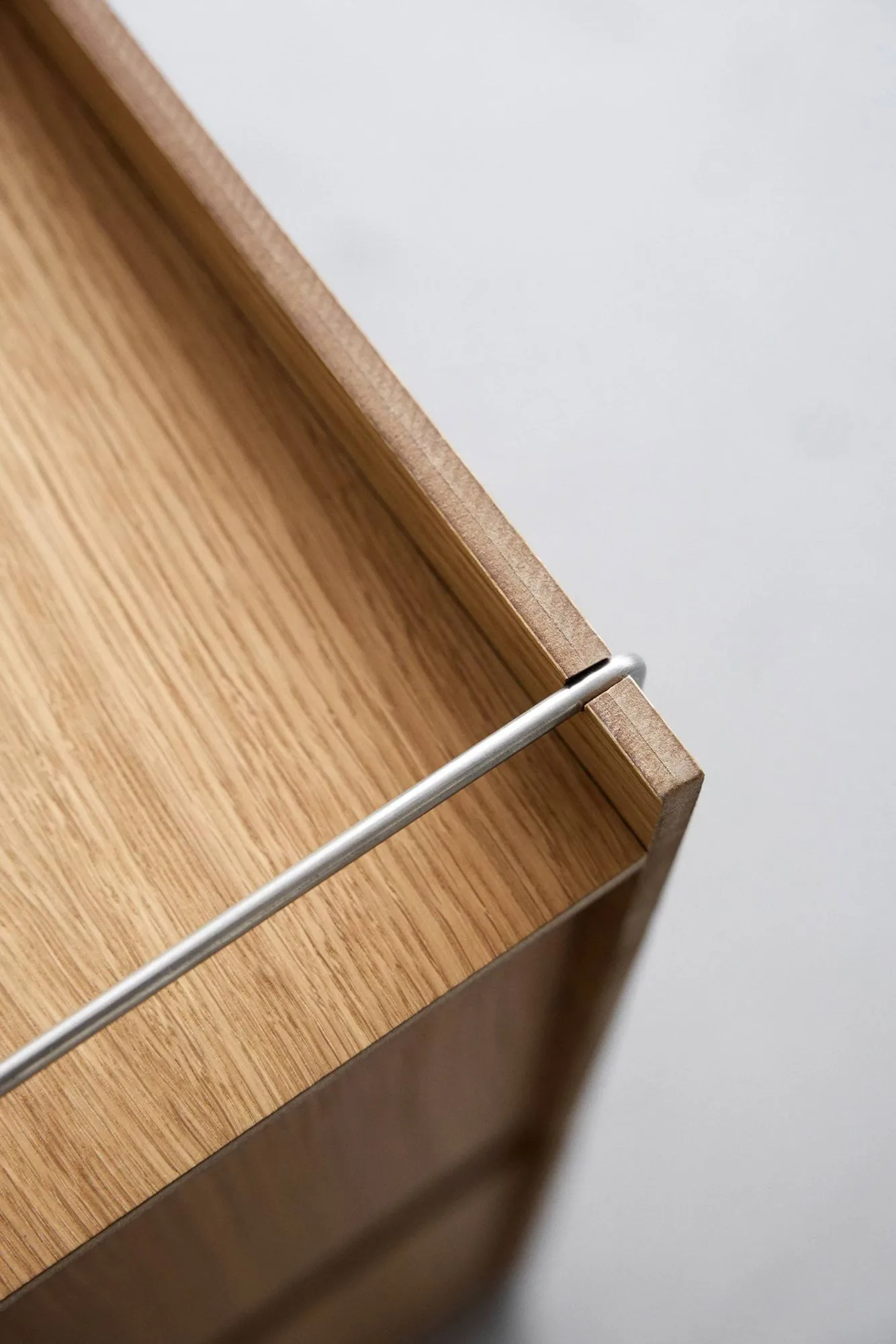Moebe 収納ボックス, Oiled oak-stainless steel, low, 16,5x60x31 cm MOEBE | ムーベ
