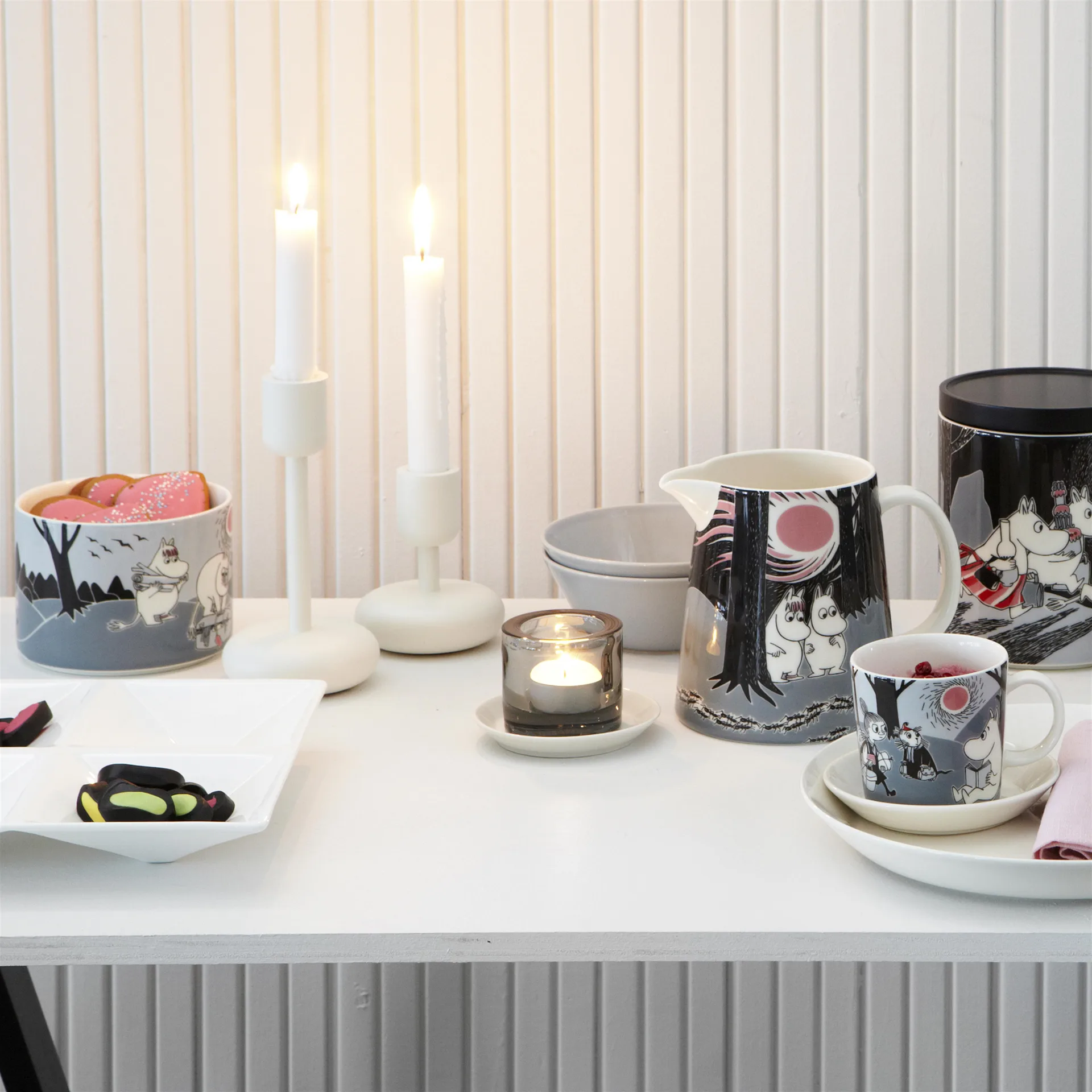 ムーミン アドベンチャー The Move プレート, grey Moomin Arabia