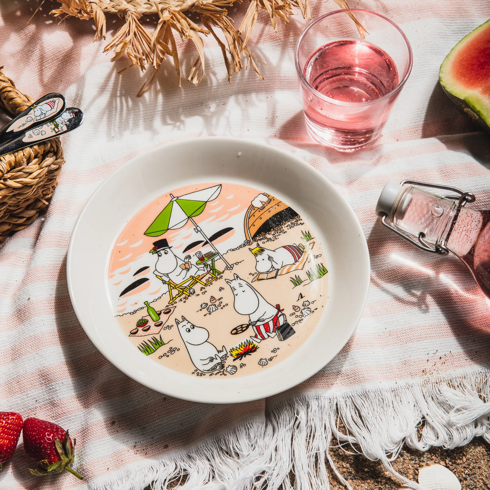 Together ムーミン プレート 2021, 19 cm Moomin Arabia