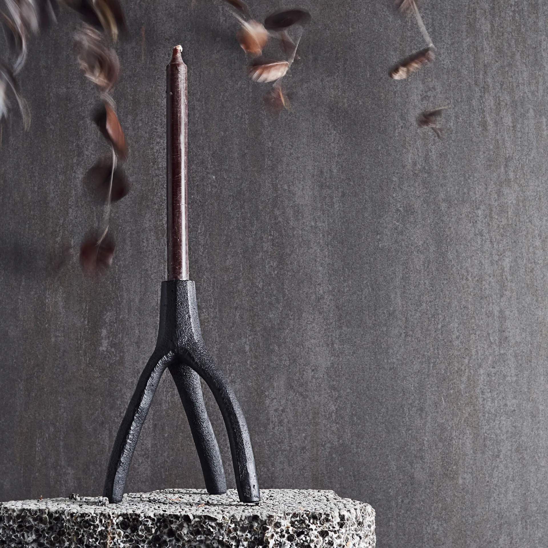 Aion キャンドルスティック XL 22 cm, black MUUBS | ムーブス