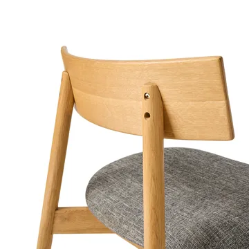 Tetra ラウンジチェア - Concrete-colored fabric–natural oiled oak - MUUBS | ムーブス