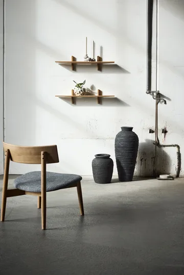 Tetra ラウンジチェア - Concrete-colored fabric–natural oiled oak - MUUBS | ムーブス