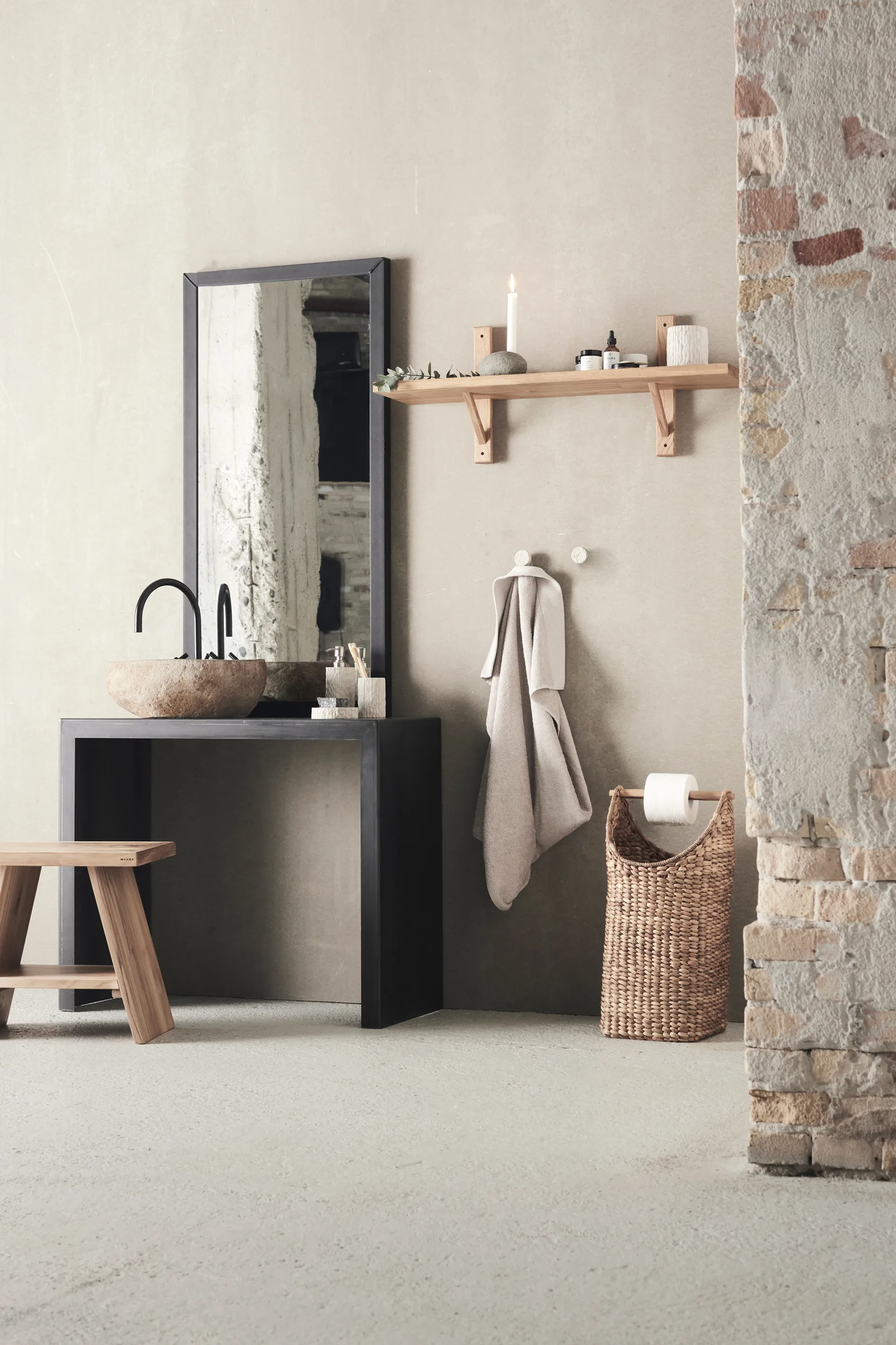 Toronto ウォールシェルフ 93 cm, Natural oiled oak MUUBS | ムーブス