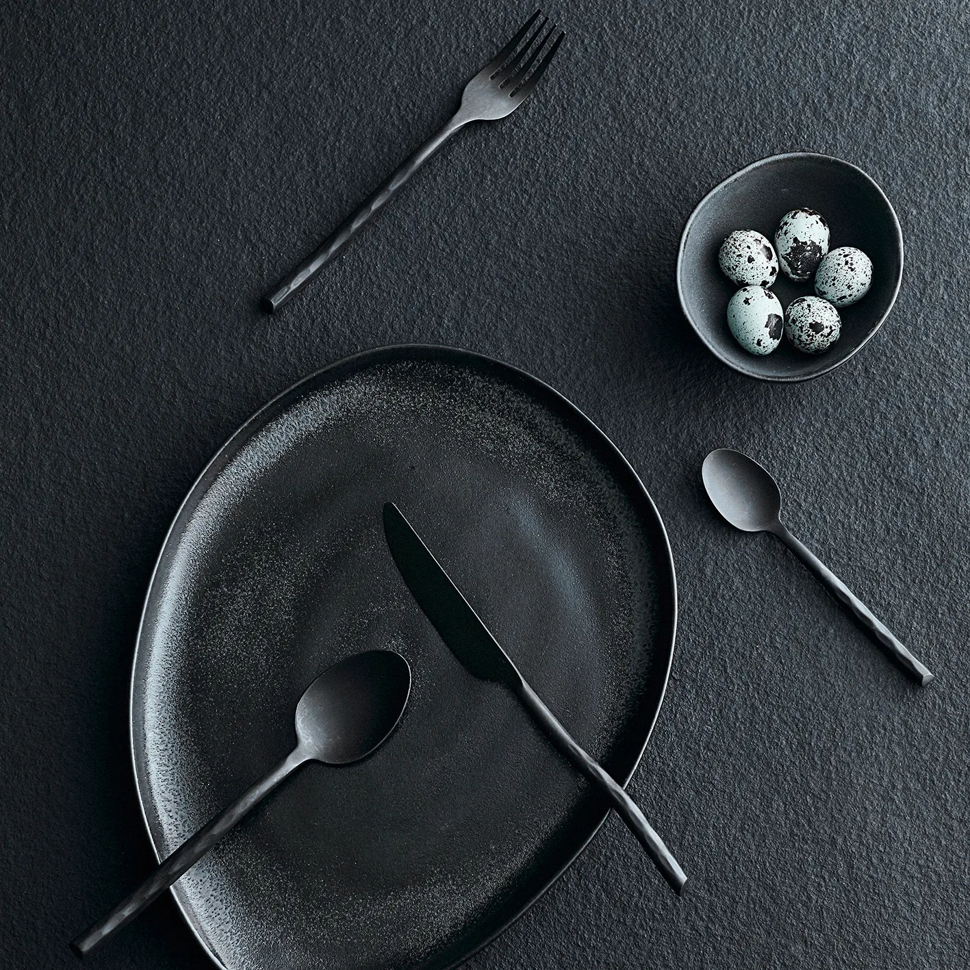 Uta カトラリー 16 ピース, Matt black MUUBS | ムーブス