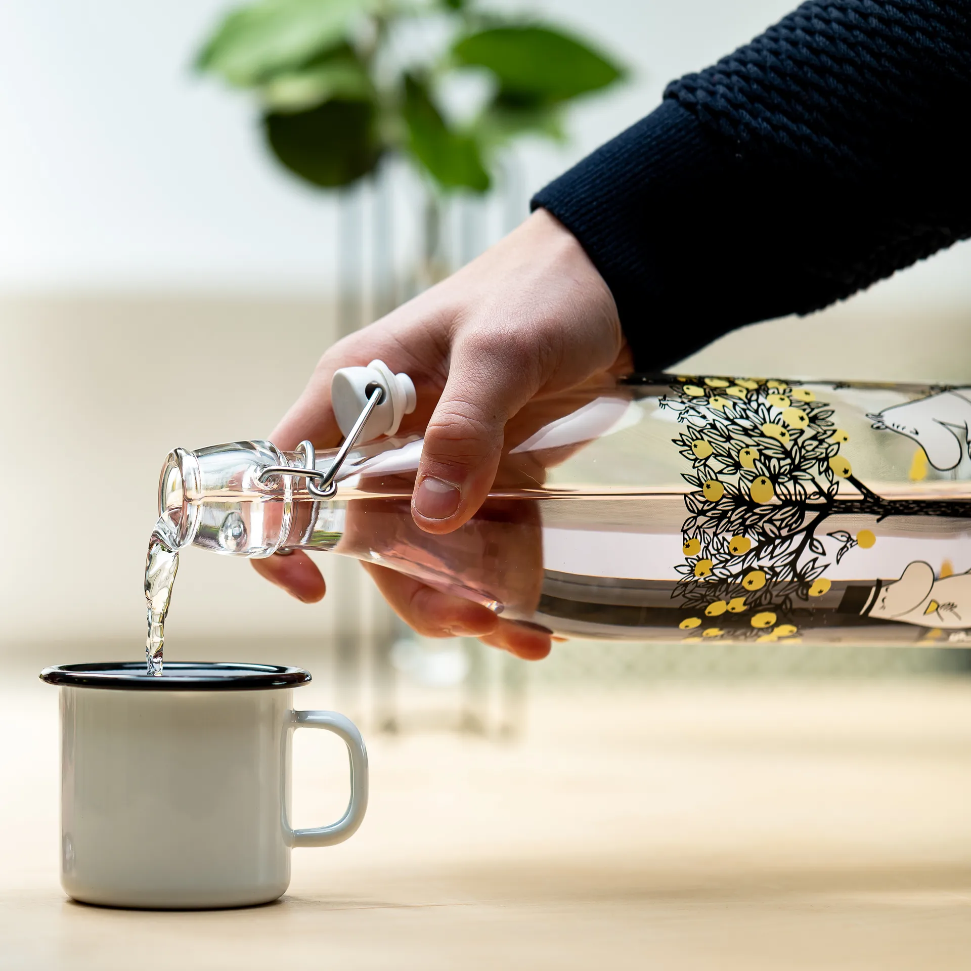 ムーミン グラスボトル 1 L, Apples Muurla | ムールラ