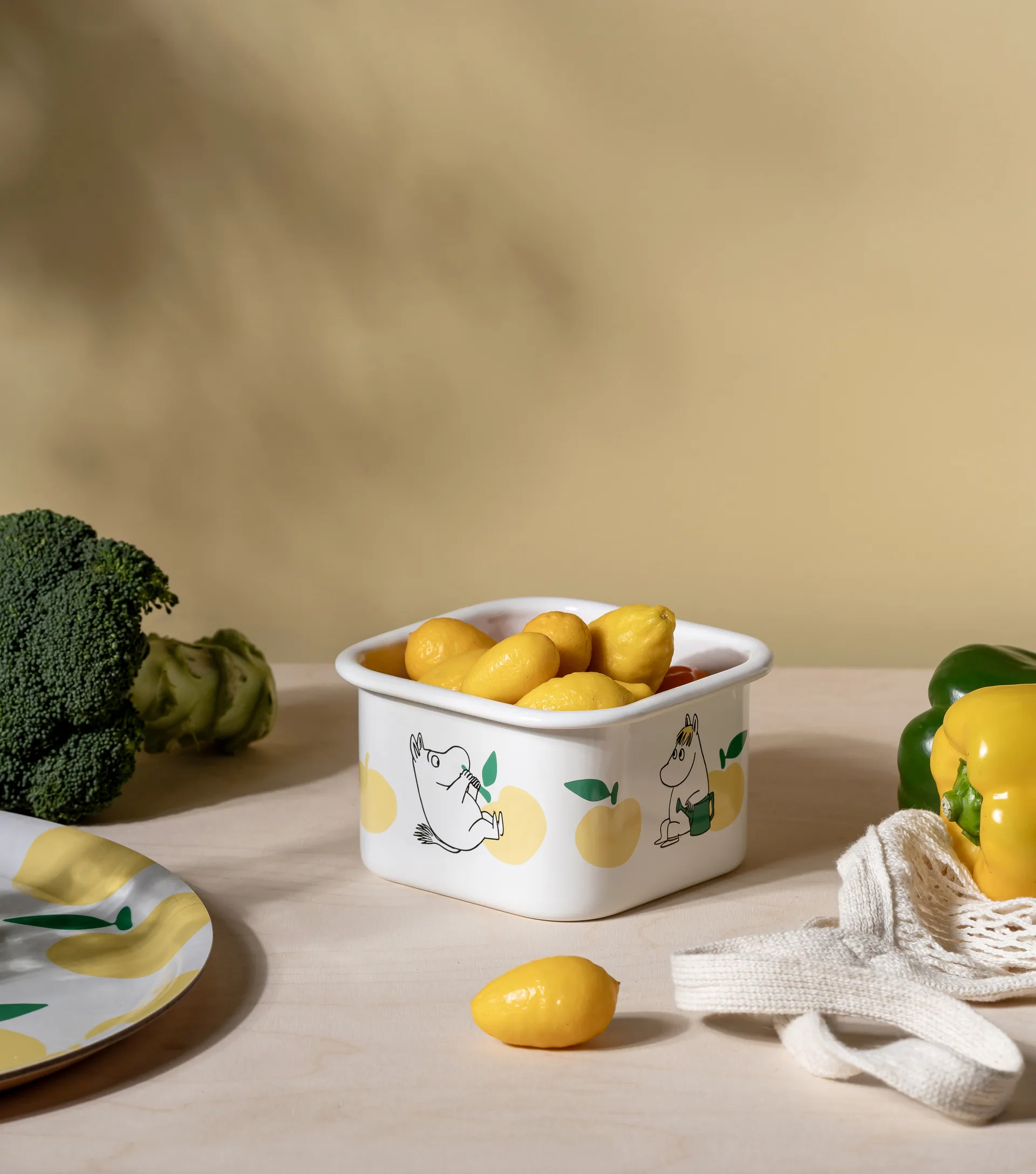 ムーミン 蓋付きエナメル缶 1 L, Joyfull Apples-yellow Muurla | ムールラ