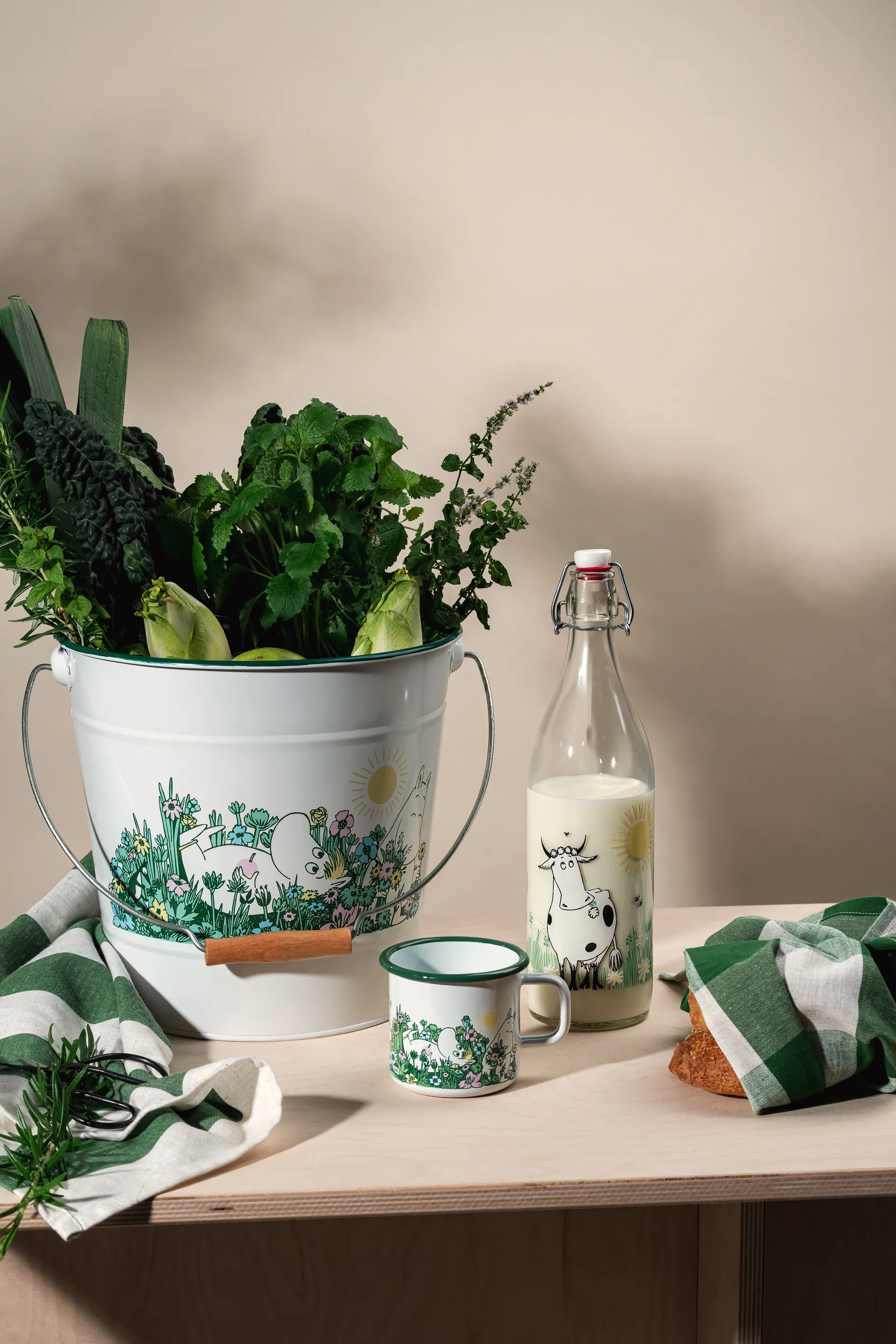 ムーミン グラスボトル 1 L, Meadow Muurla | ムールラ