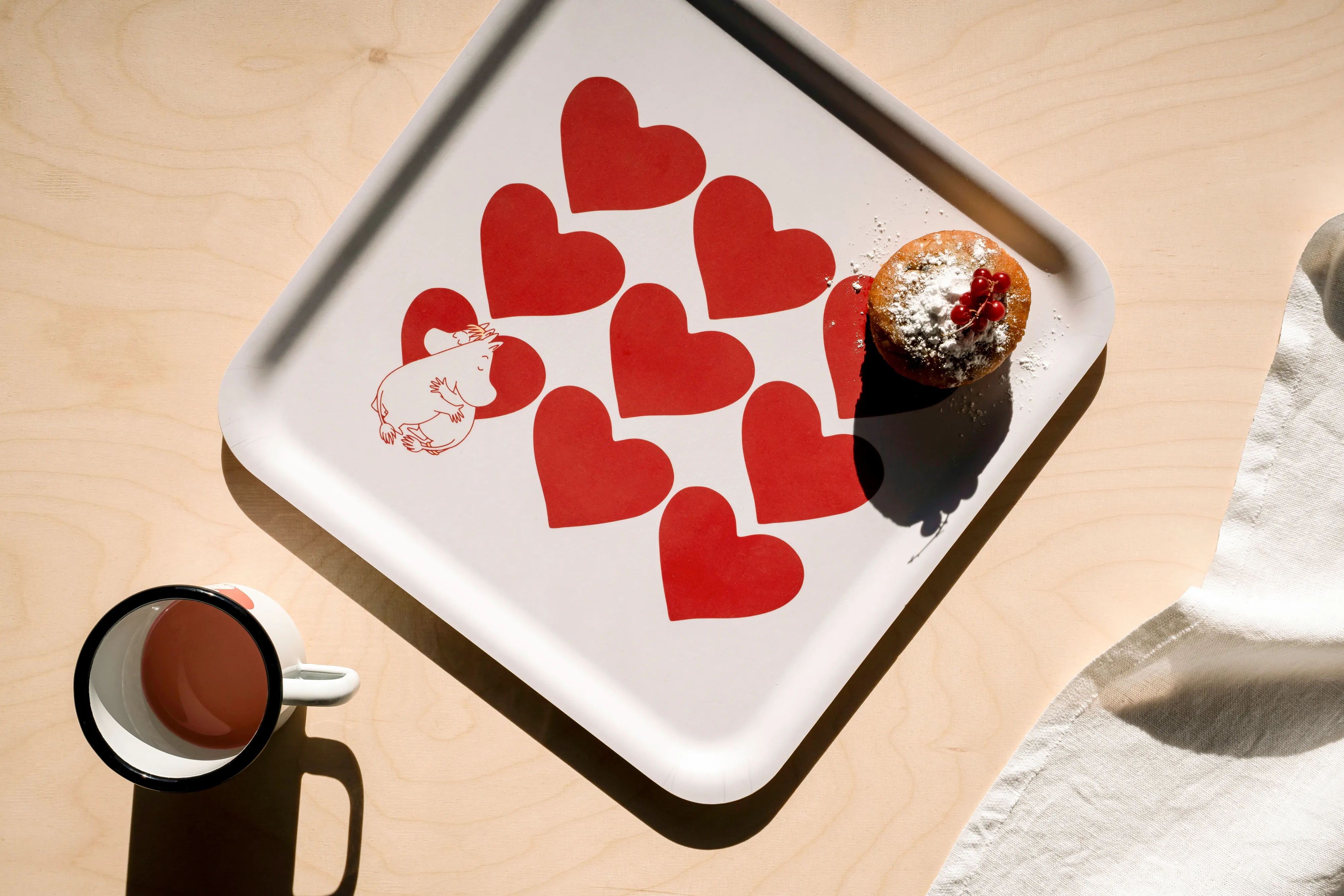 Muurla | ムールラ からのムーミン トレイ 33x33 cm - NordicNest.jp