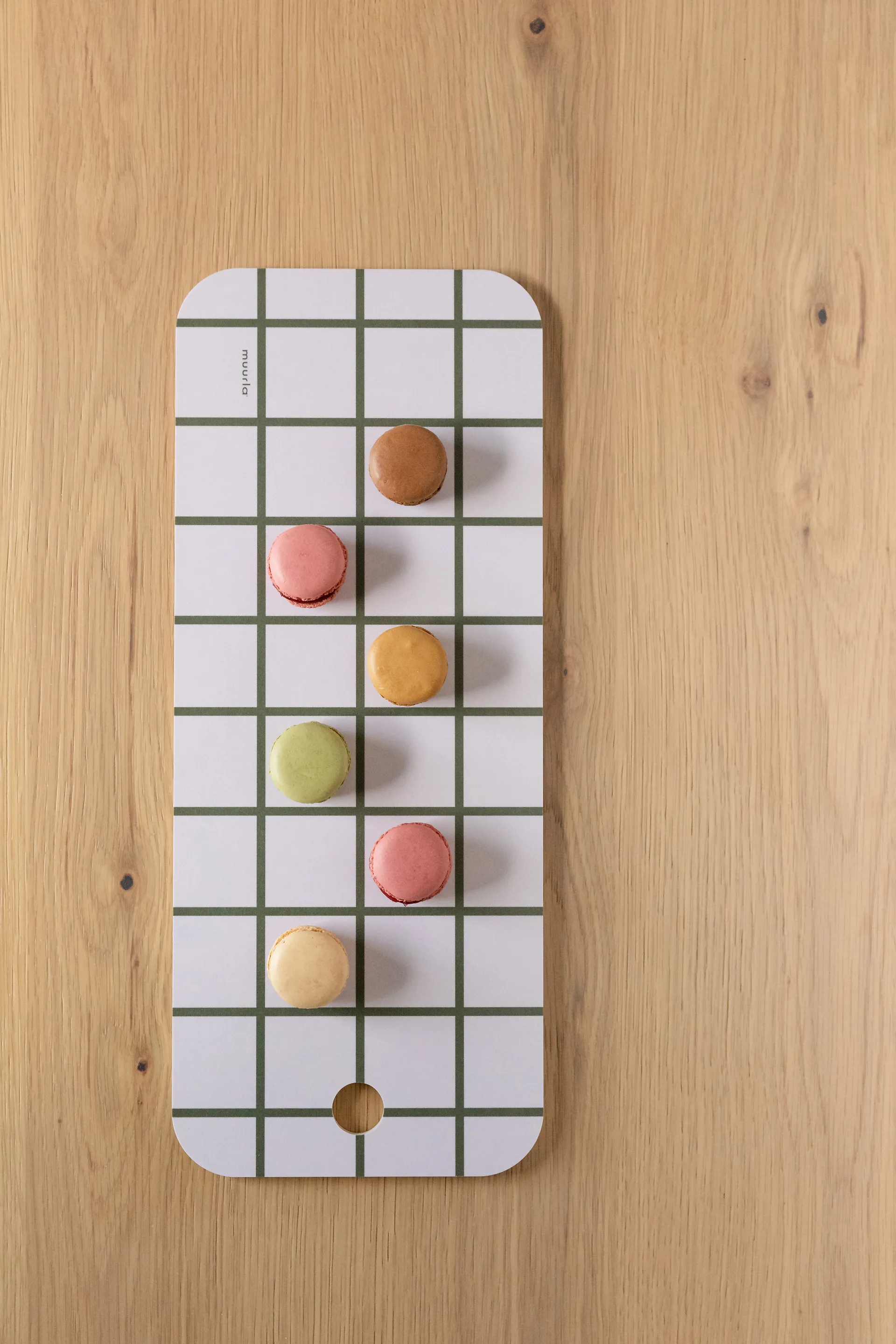 Checks & Stripes トレイ 18x44 cm, Green-beige Muurla | ムールラ