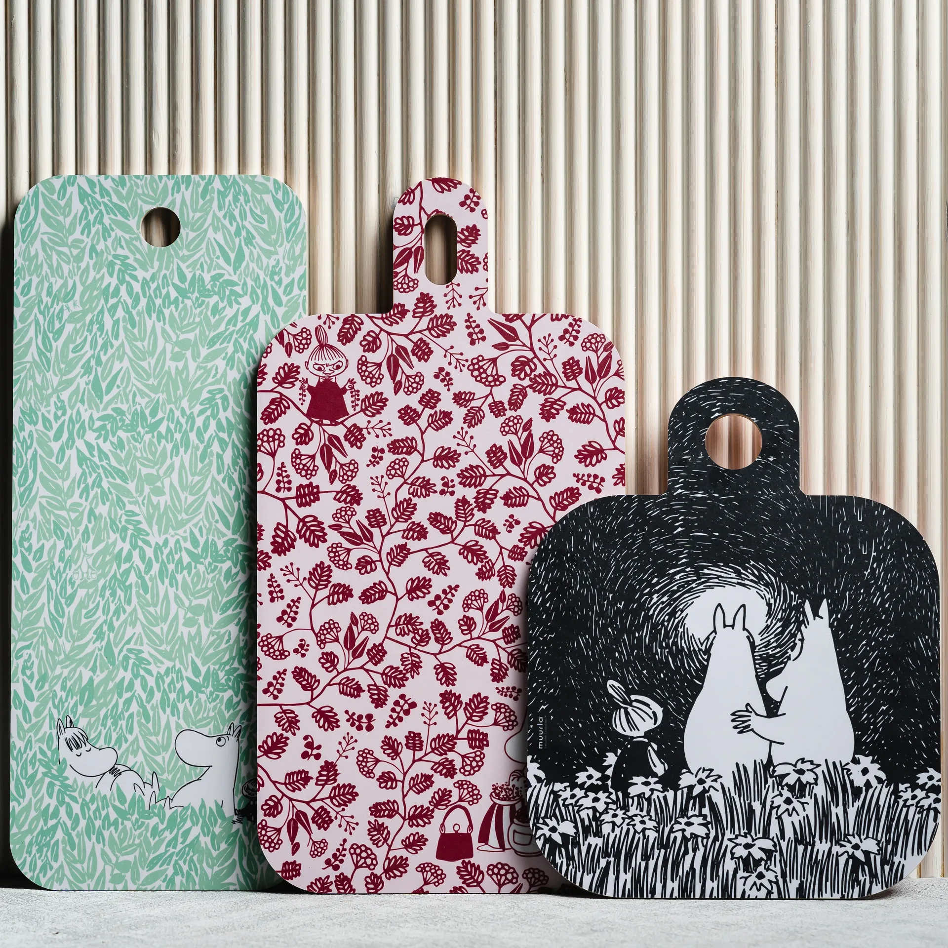 Chop and Serve フレンドシップ トレイ 25x32 cm, black-pink Muurla | ムールラ