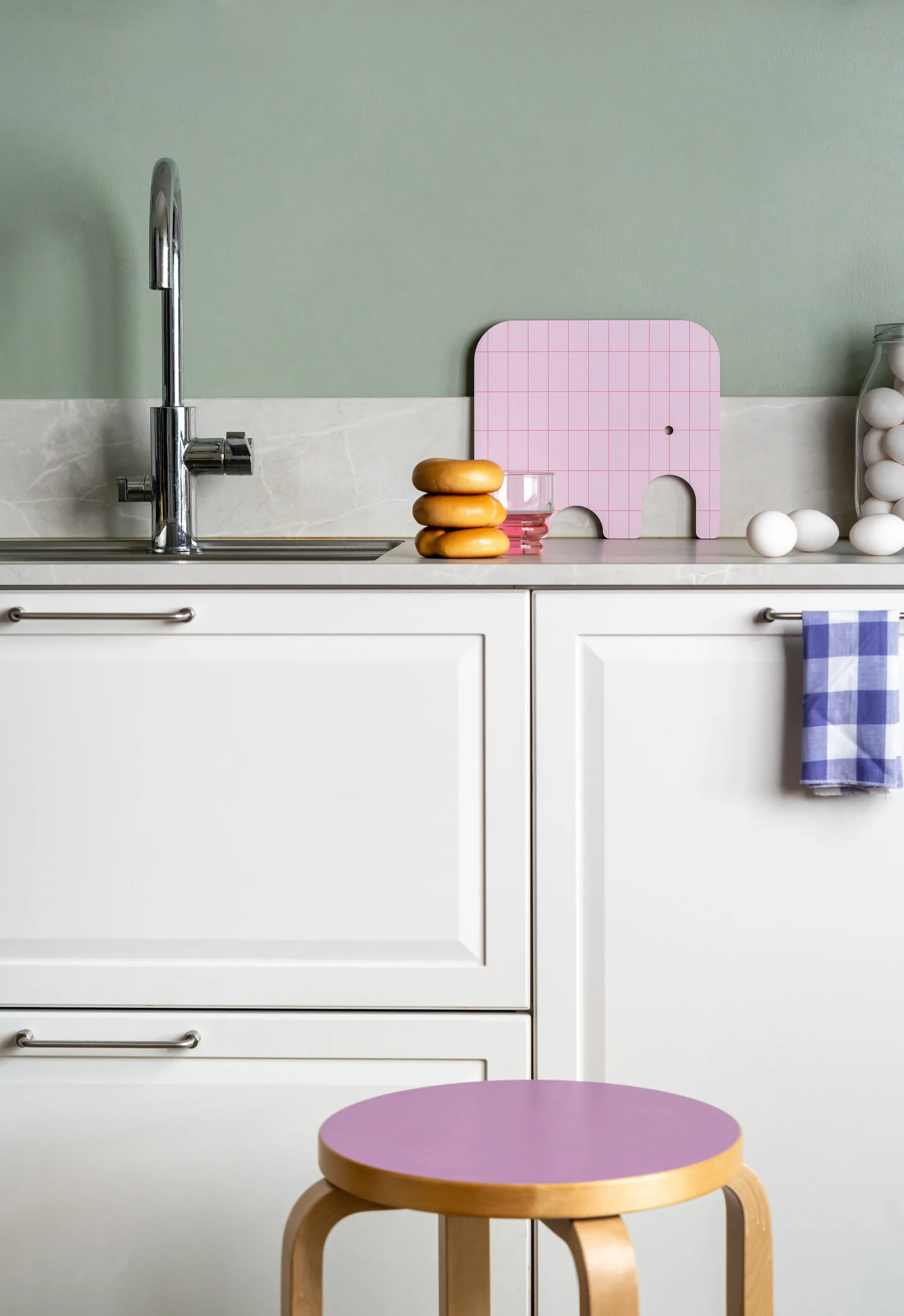 Elephant Chop & Serve カッティングボード M, Pink Muurla | ムールラ