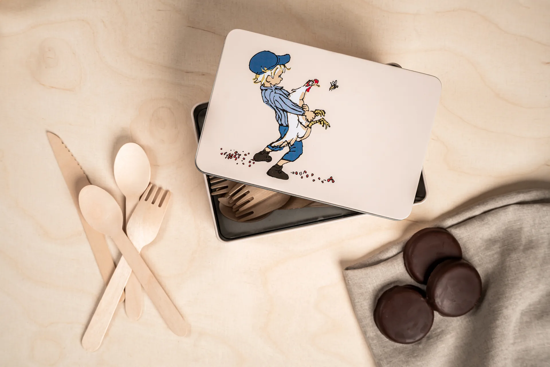 Emil Tin キャニスター 18x12x6 cm, Cluck Cluck Muurla | ムールラ