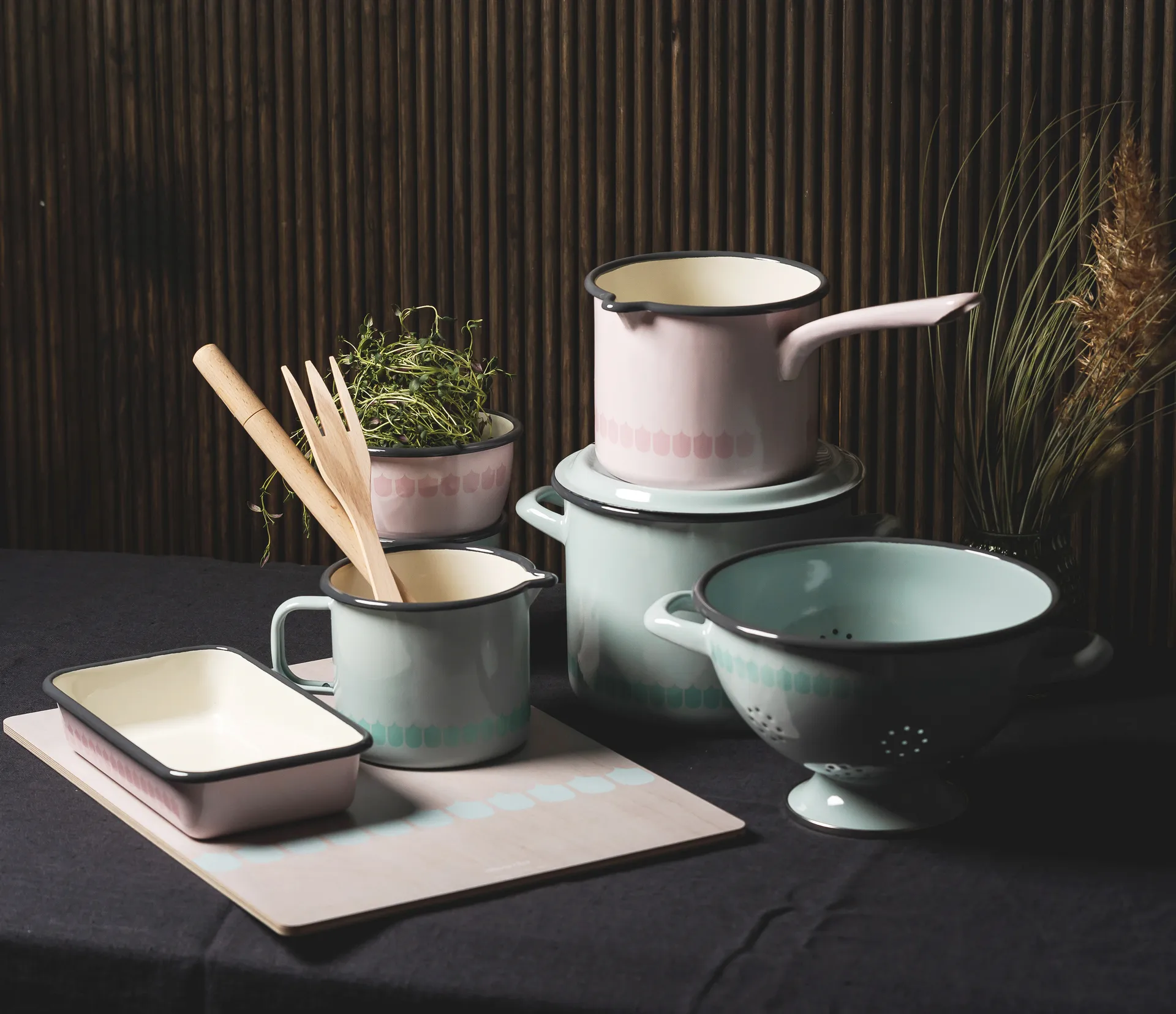 Vappu エナメル ポット 1.3 L, Green Muurla | ムールラ