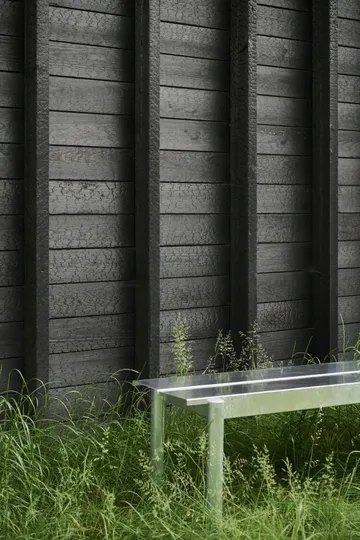 リニアスチールベンチ 110cm - Warm galvanized steel - Muuto | ムート