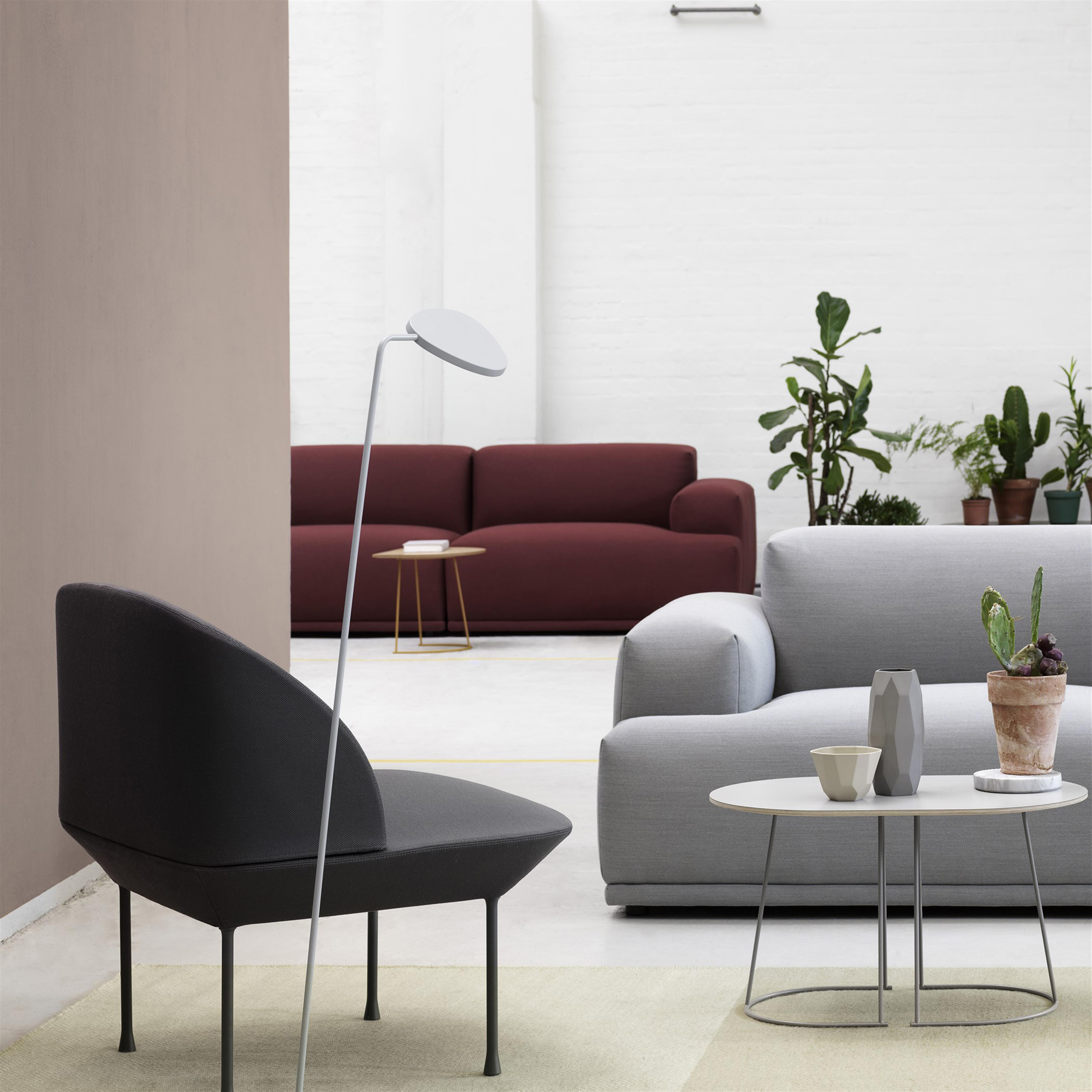 Airy ソファーテーブル S Muuto Muuto | ムート からのAiry ソファーテーブル S - NordicNest.jp
