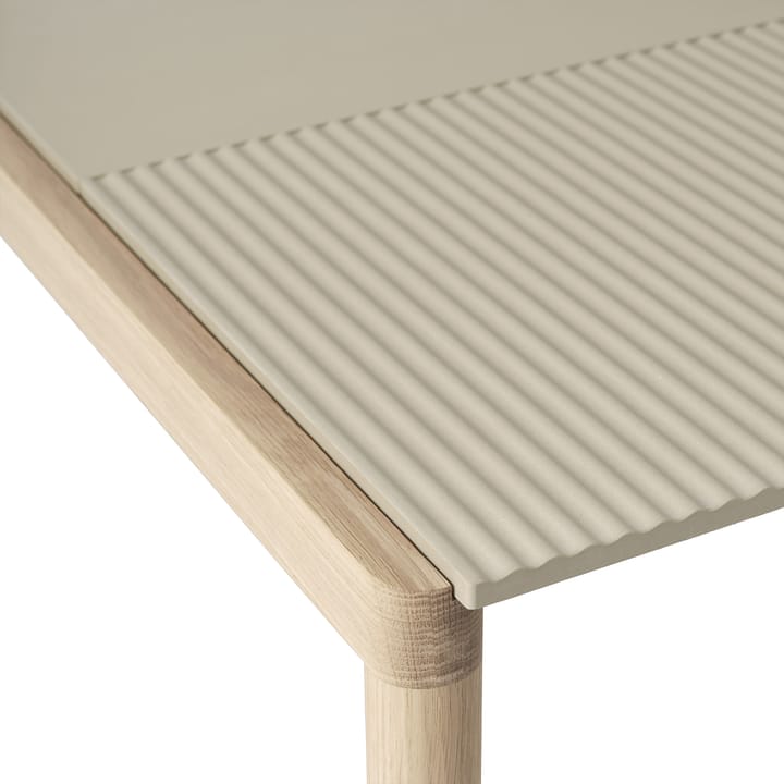 Couple 1 Plain-1 Wavy コーヒーテーブル 80x84x40 cm, Sand-oak Muuto | ムート
