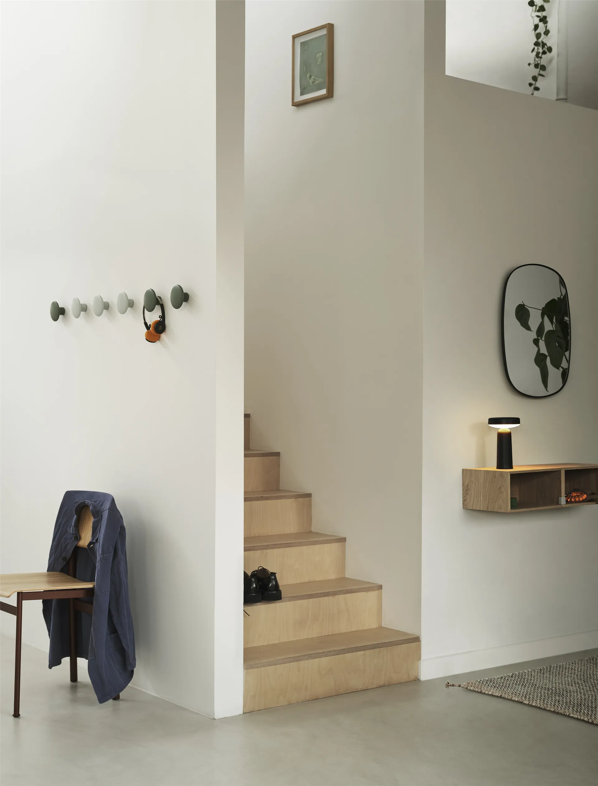 Ease ポータブルテーブルランプ 21.5 cm, Black Muuto | ムート