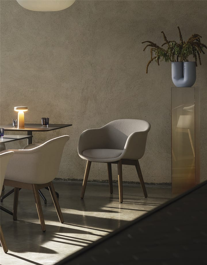 Ease ポータブルテーブルランプ 21.5 cm, Taupe Muuto | ムート