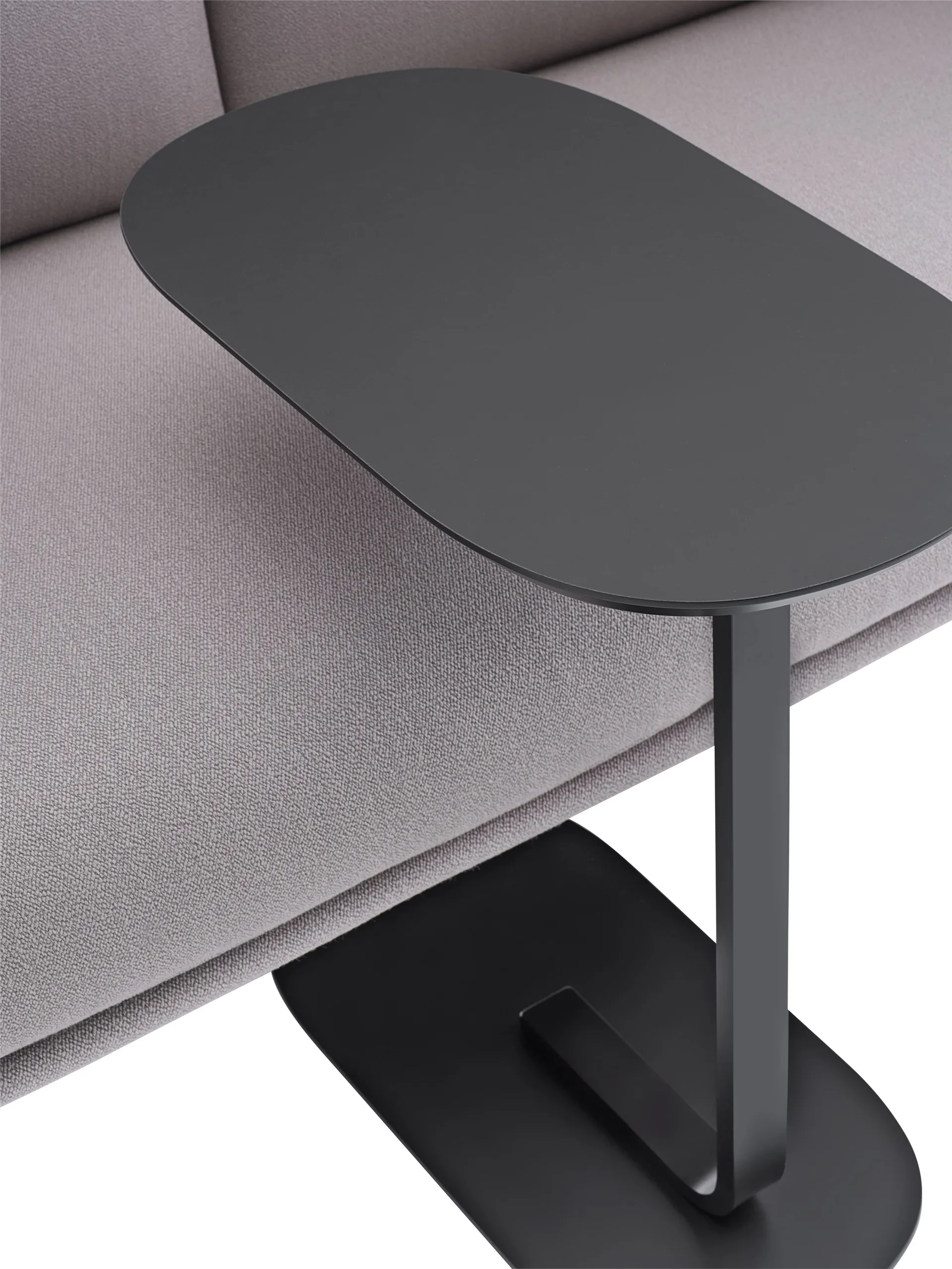 Relate サイドテーブル 60,5 cm, Black Muuto | ムート