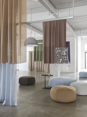 Under the bell ペンダントランプ Ø82 cm - Blue grey - Muuto | ムート