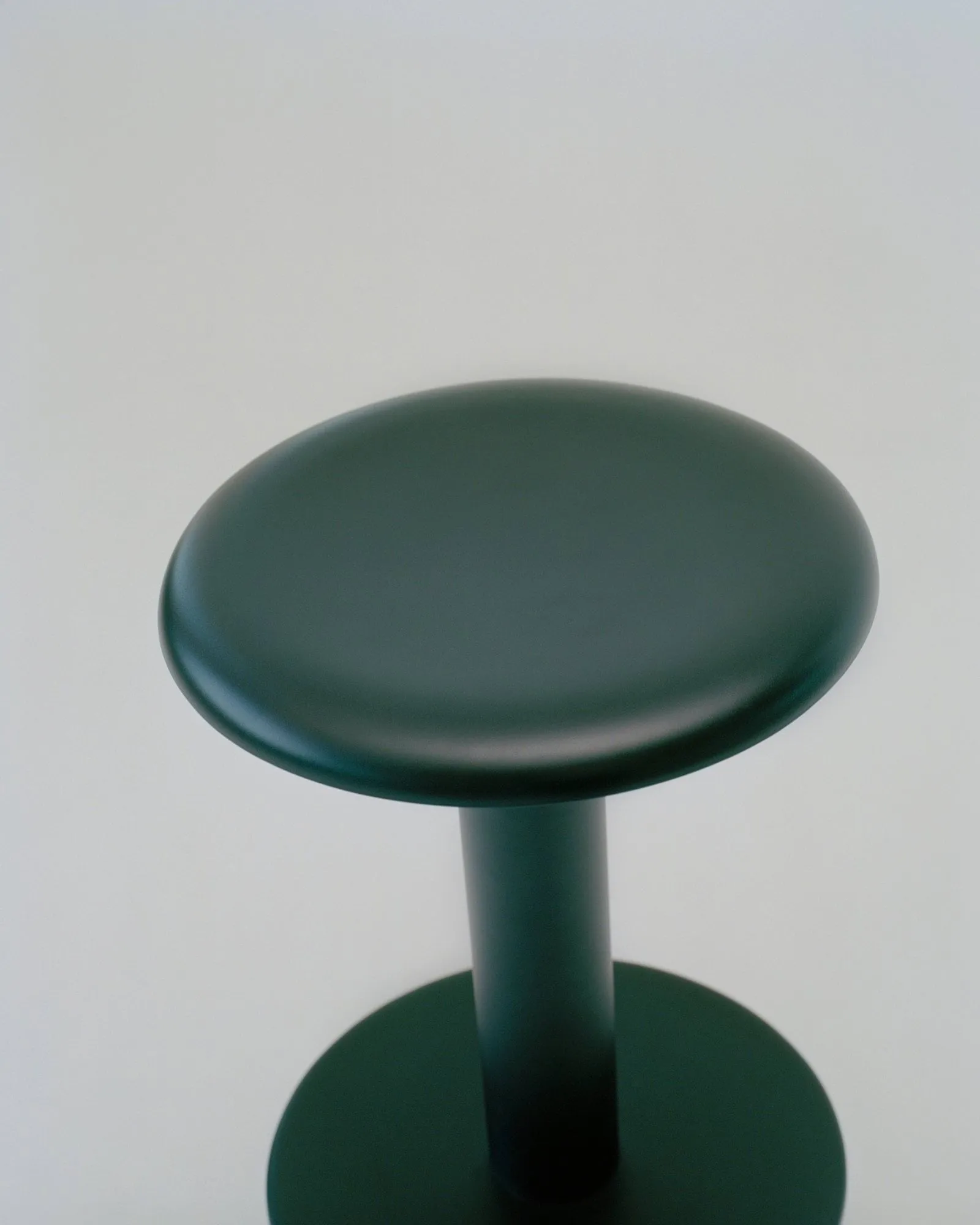 Coupe ラウンド スツール, Black, Ø40x46 cm New Works | ニューワークス