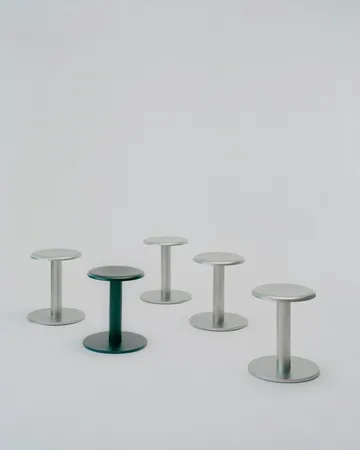 Coupe ラウンド スツール - Black, Ø40x46 cm - New Works | ニューワークス