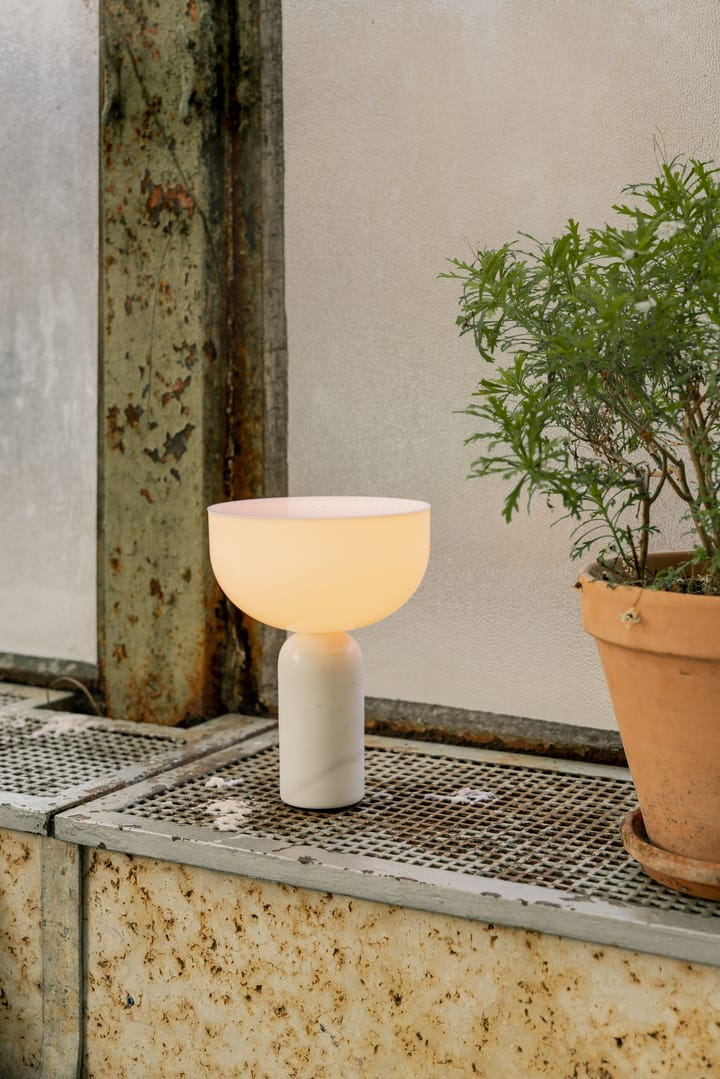 Kizu ポータブルテーブルランプ, White marble New Works | ニューワークス