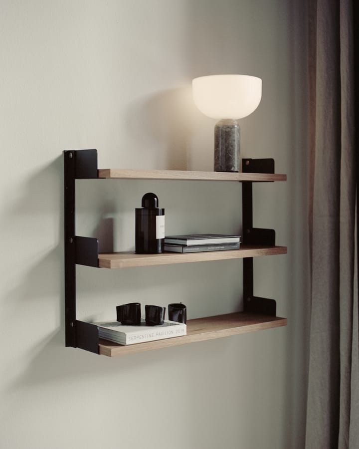 New Works ティーシェルフ ウォールシェルフ 46x62.5 cm, Walnut New Works | ニューワークス