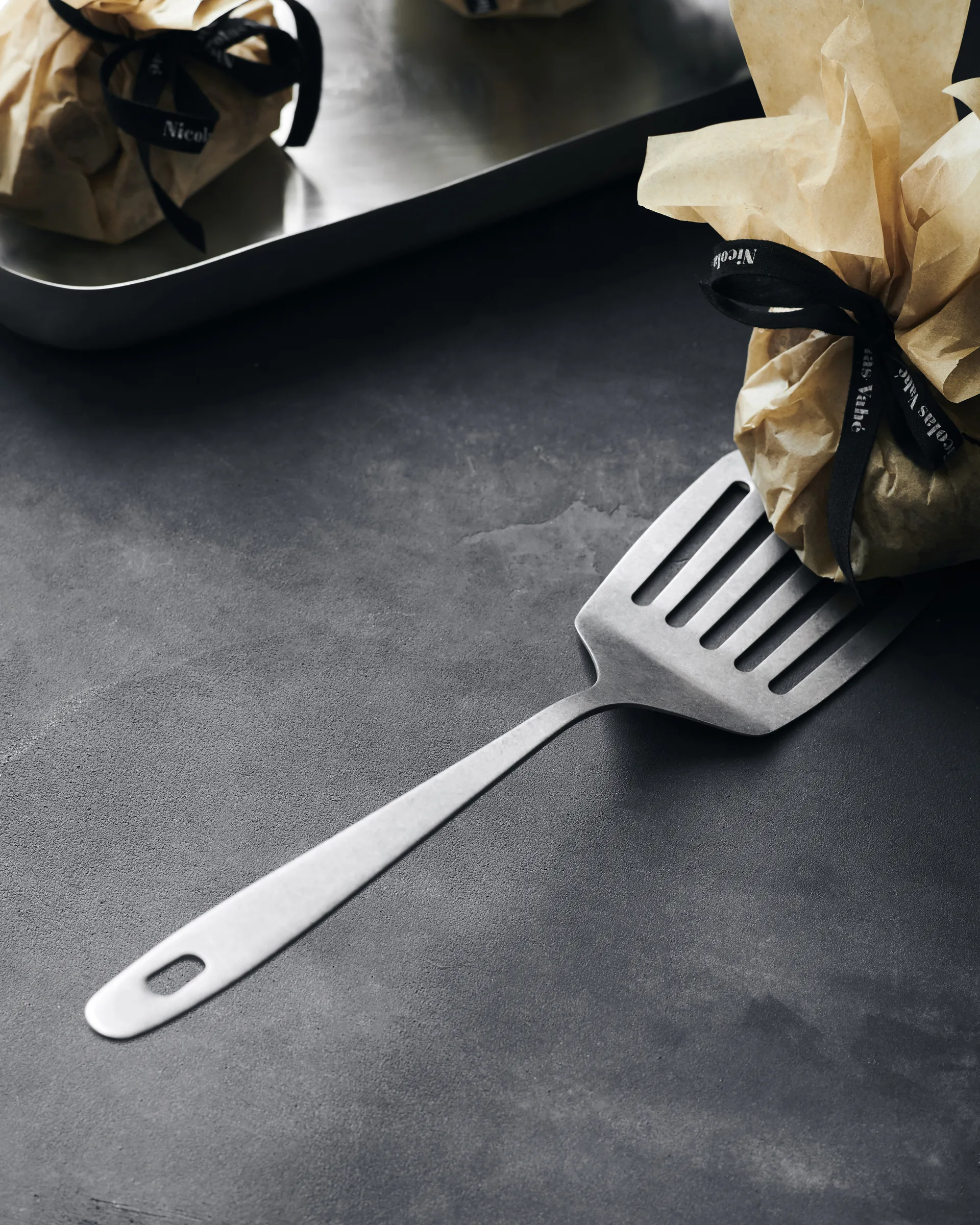 Nicolas Vahé デイリー フライ返し ステンレススチール, 32 cm Nicolas Vahé | ニコラス バヘ