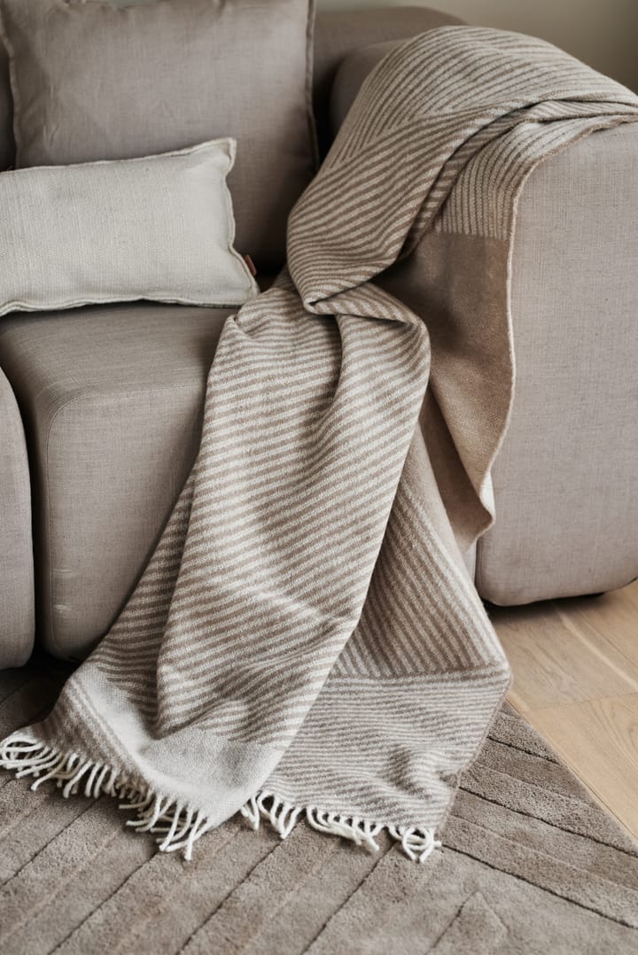 ストライプ ウールスロー 130x185 cm, Beige NJRD | 二オール