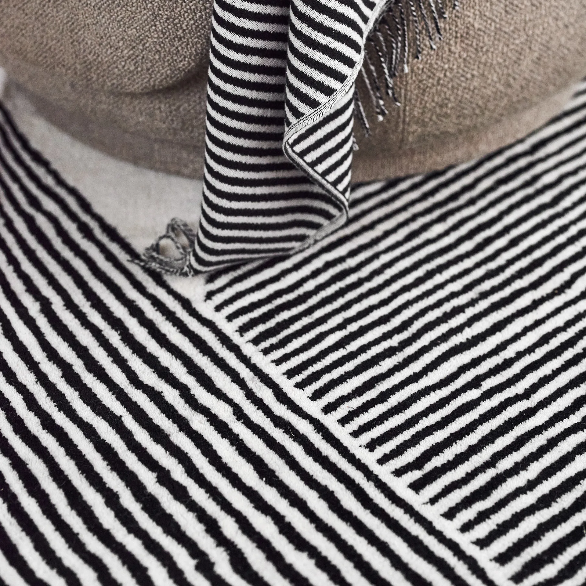 ストライプ ウールラグ ナチュラル ホワイト, 200x300 cm NJRD | 二オール