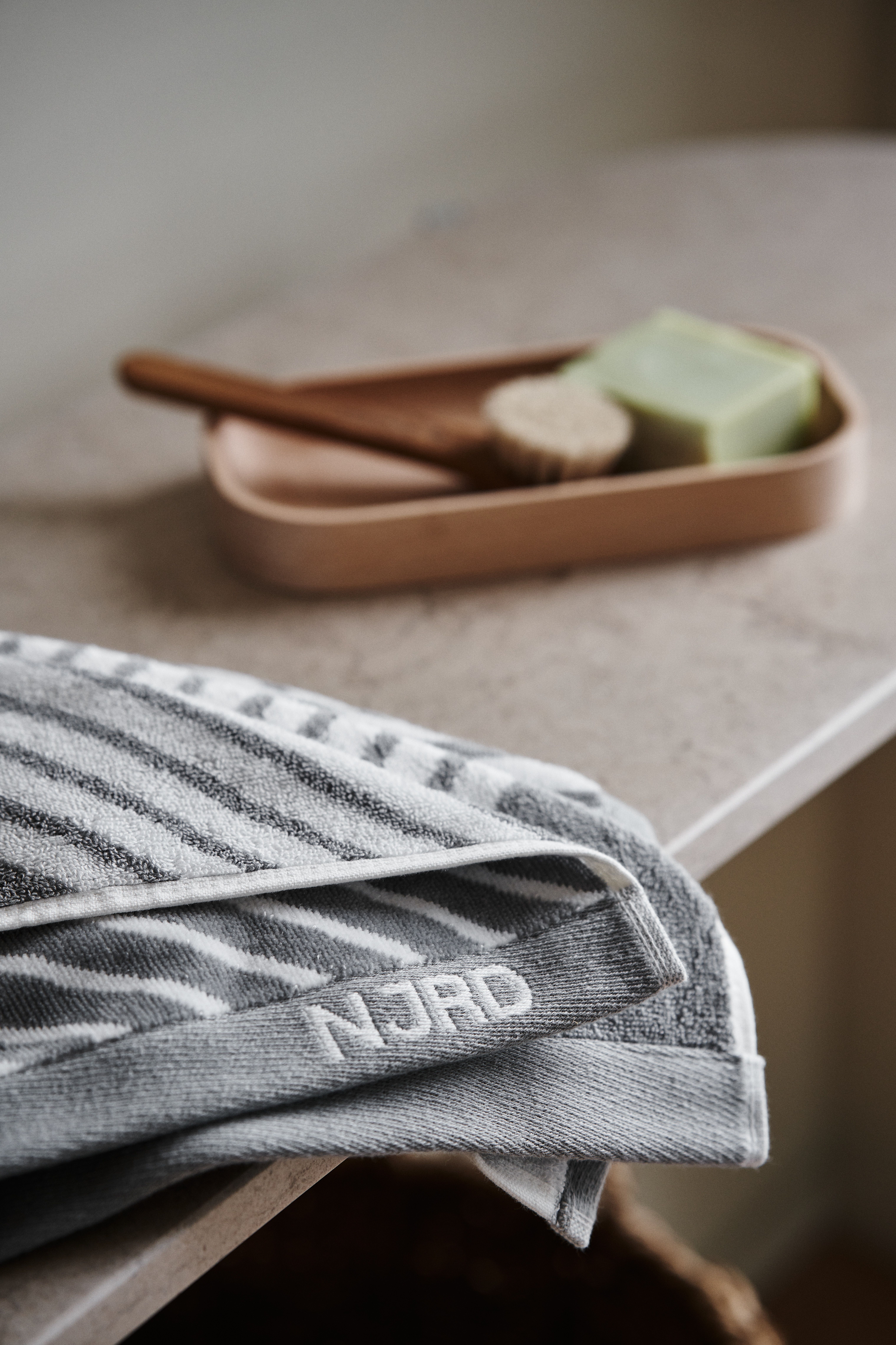 NJRD | 二オール からのストライプ タオル 50x70 cm - NordicNest.jp