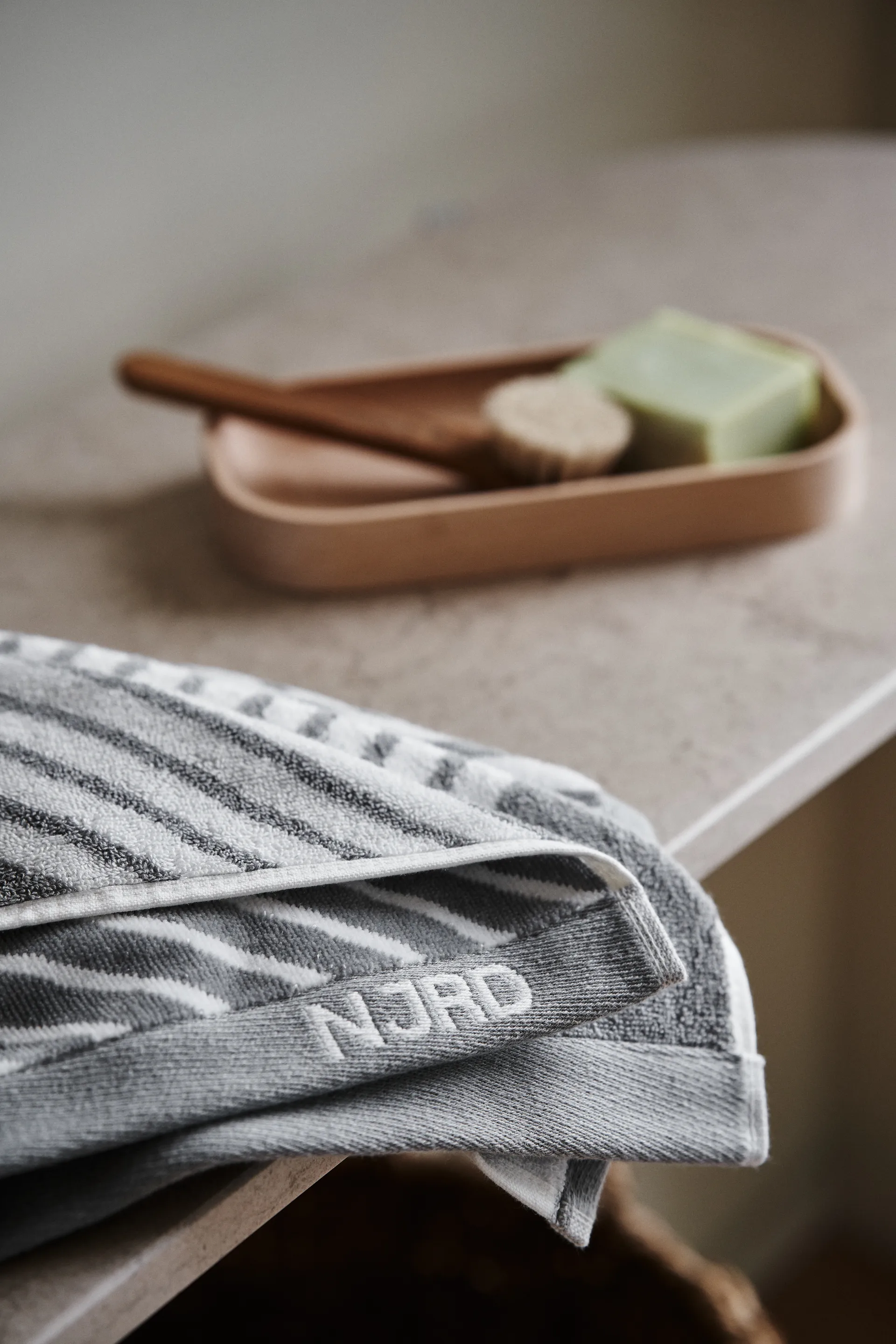 ストライプ タオル 50x70 cm, grey NJRD | 二オール